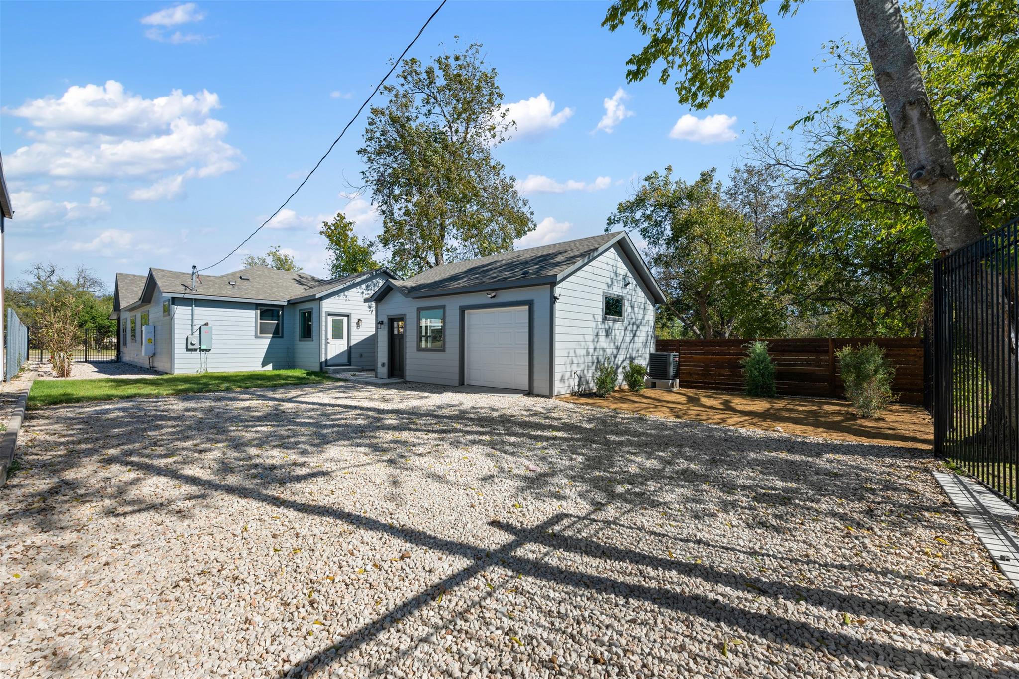 Image 9 of 34 For 1205 Avenue G