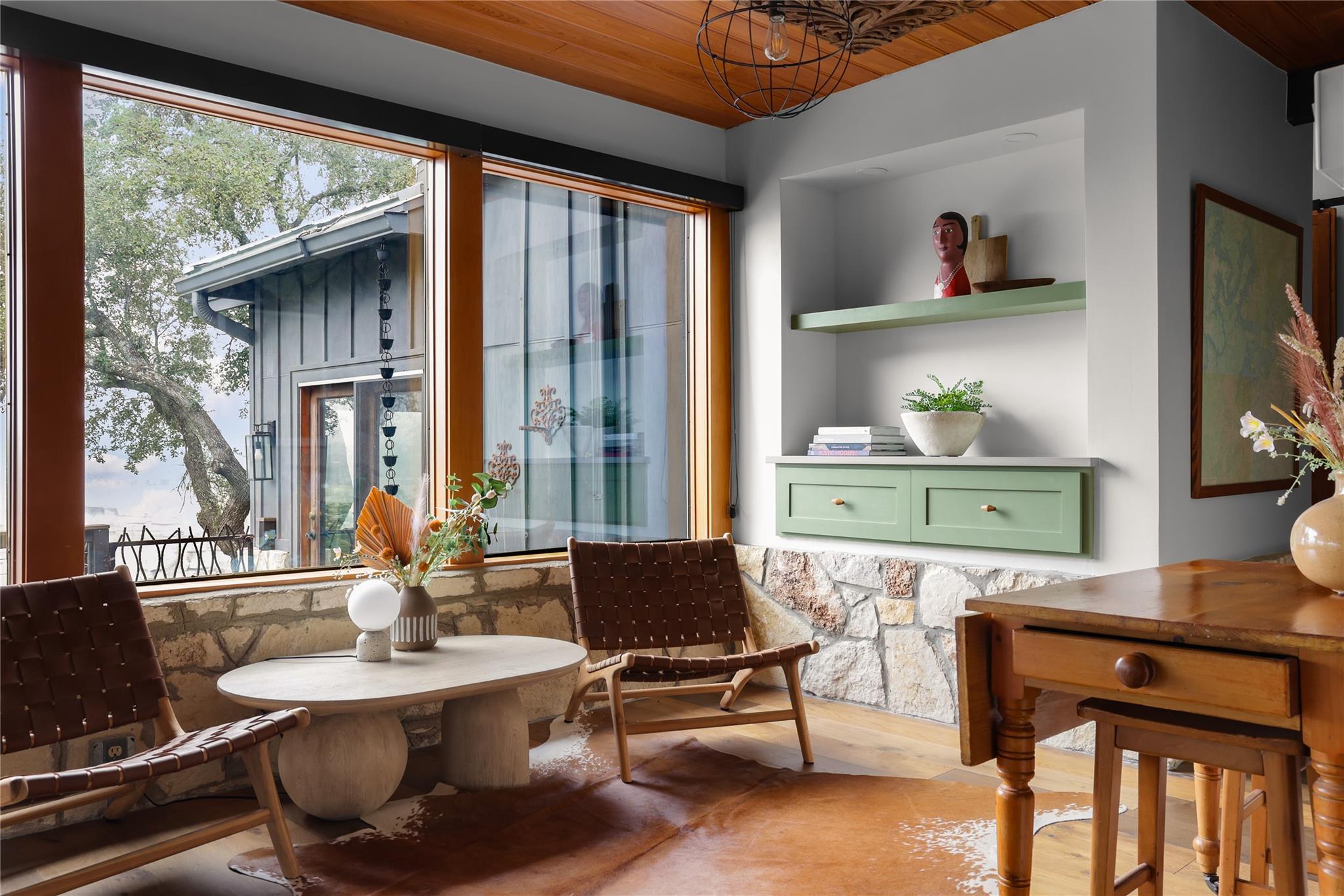 Image 14 of 38 For 19745 Lakehurst Loop