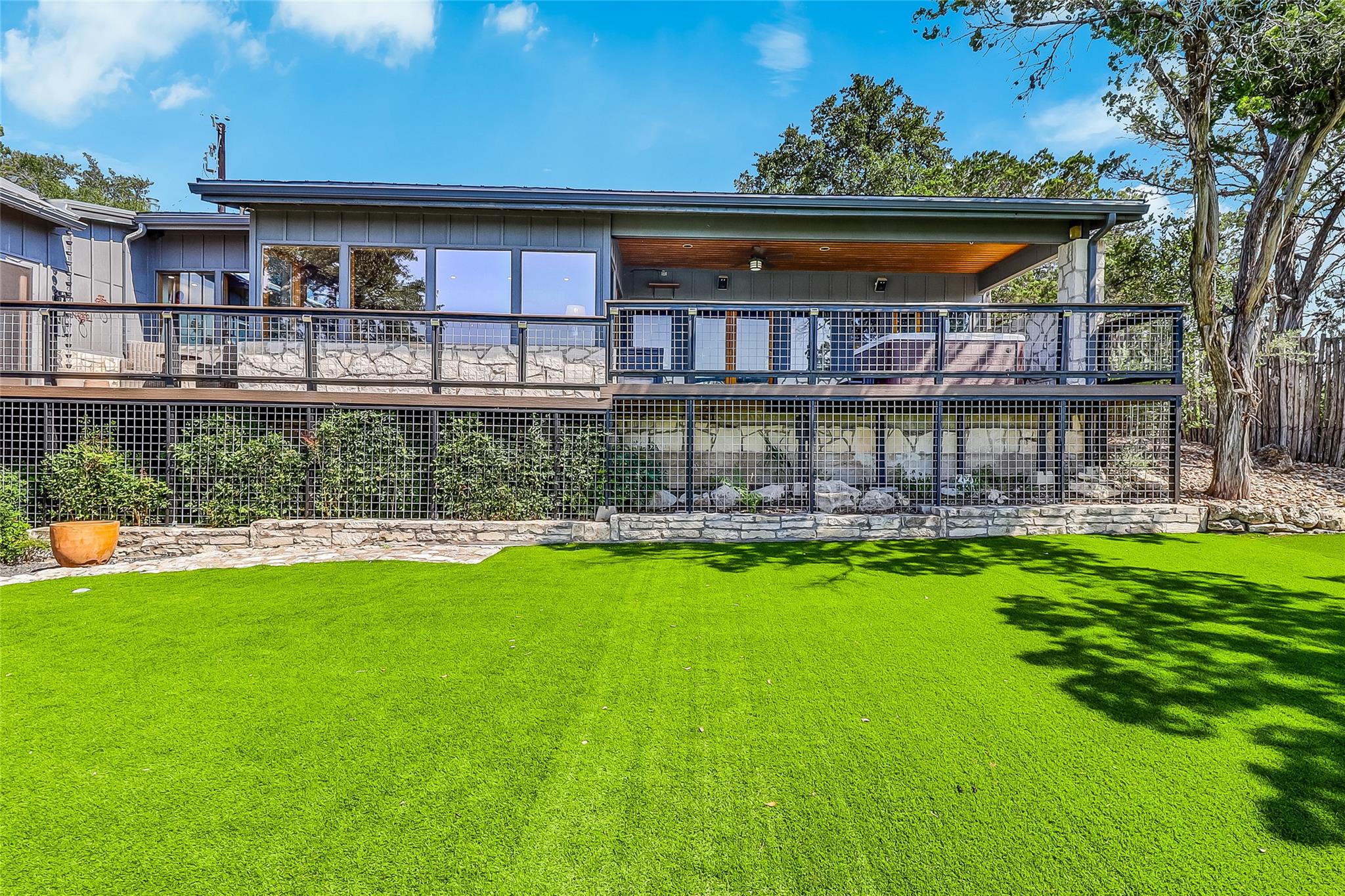 Image 2 of 38 For 19745 Lakehurst Loop