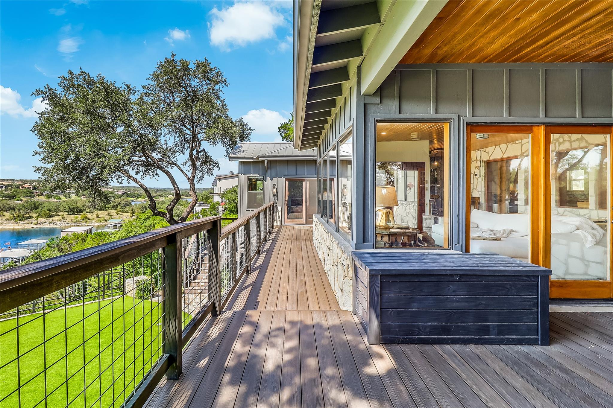 Image 20 of 38 For 19745 Lakehurst Loop