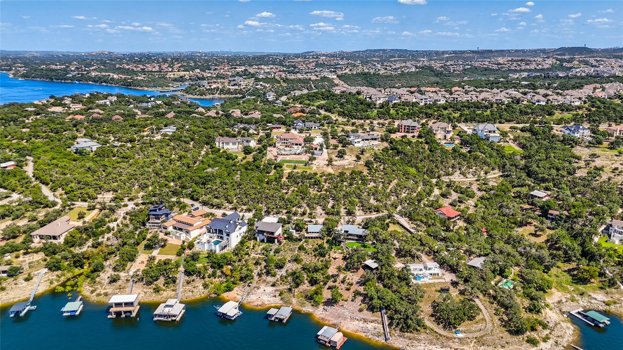 Image 37 of 38 For 19745 Lakehurst Loop