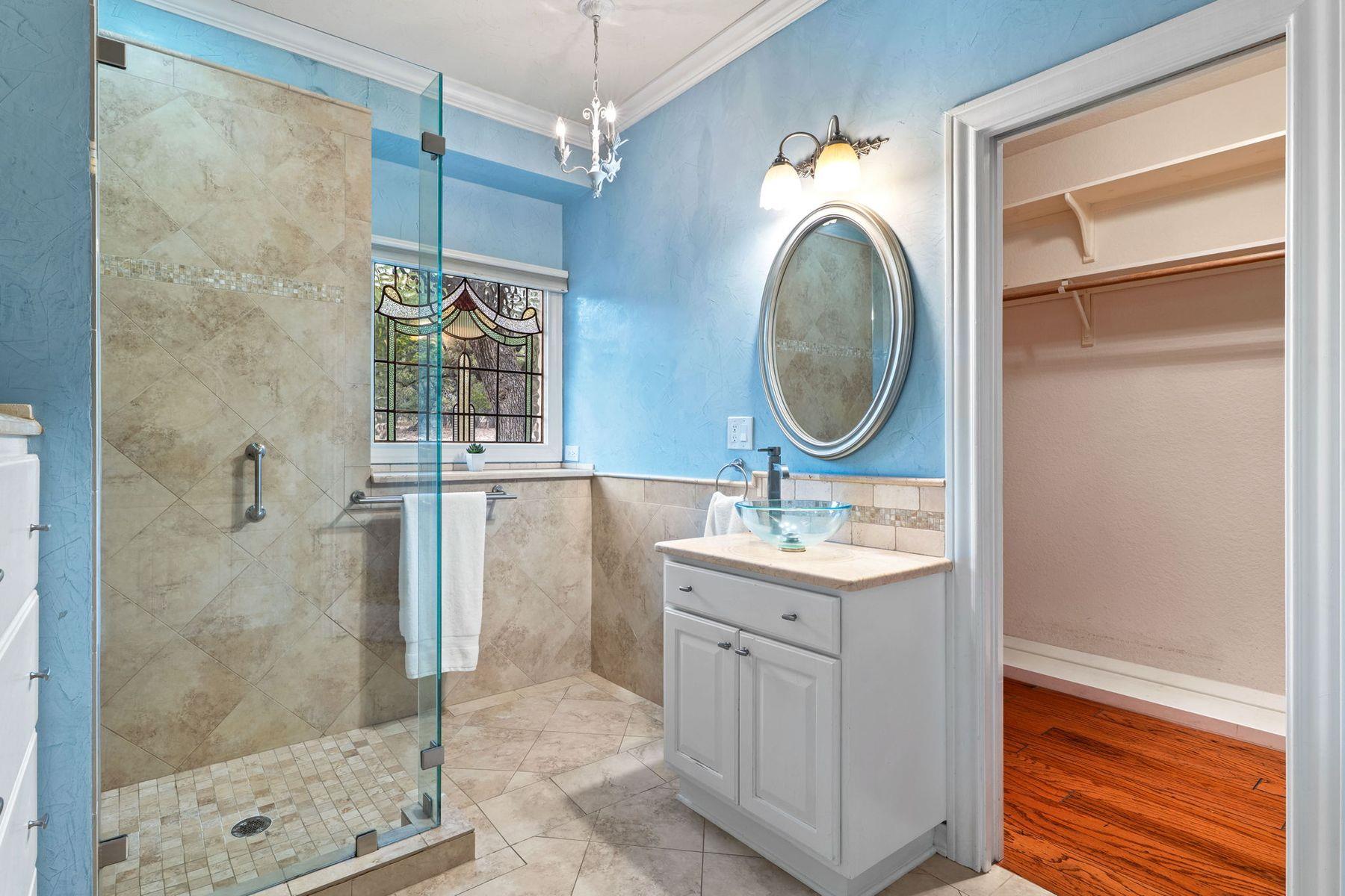 Image 17 of 40 For 115 Sage Oaks Trail Trl