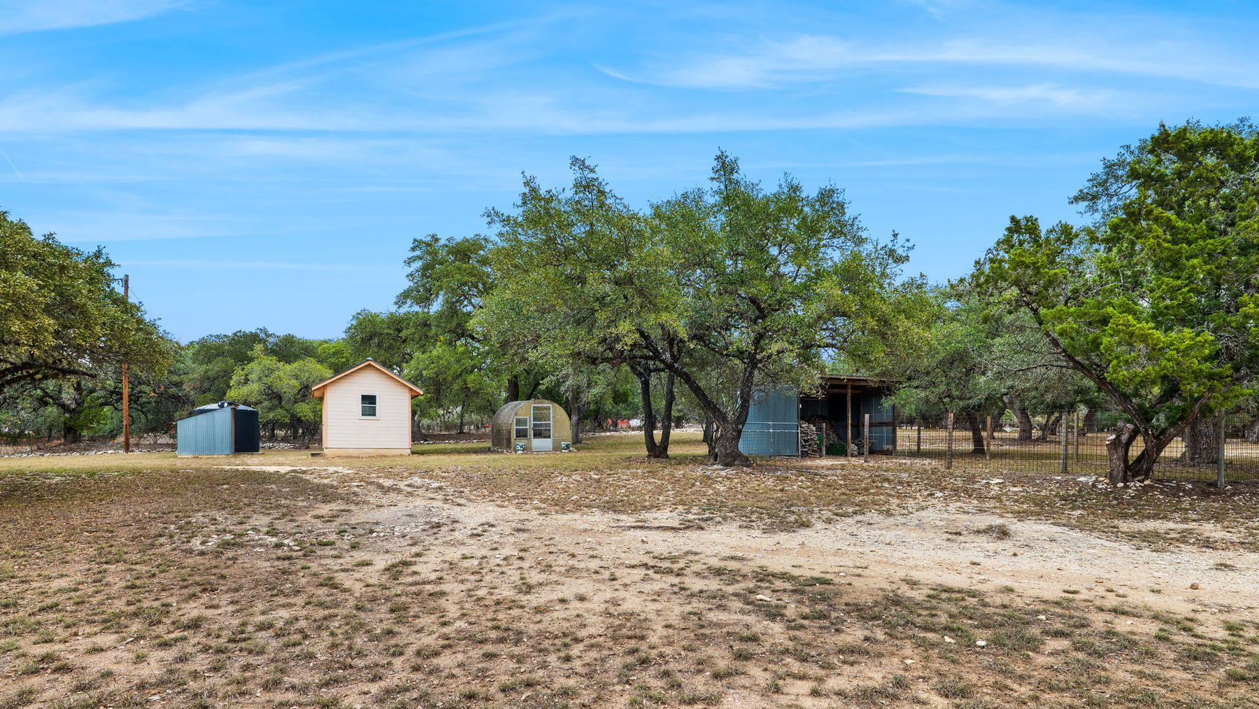 Image 38 of 40 For 115 Sage Oaks Trail Trl