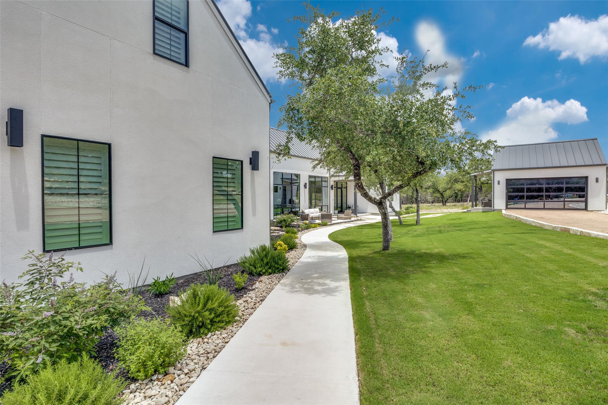 Image 36 of 40 For 1958 Paradise Parkway