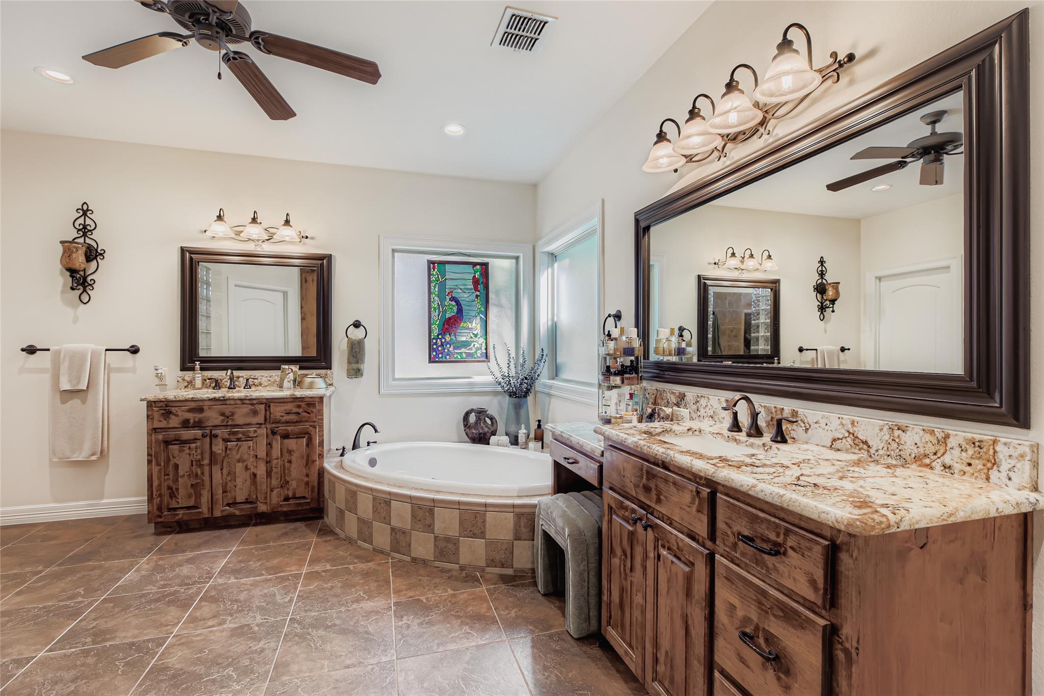 Image 19 of 40 For 9907 Kopplin Rd