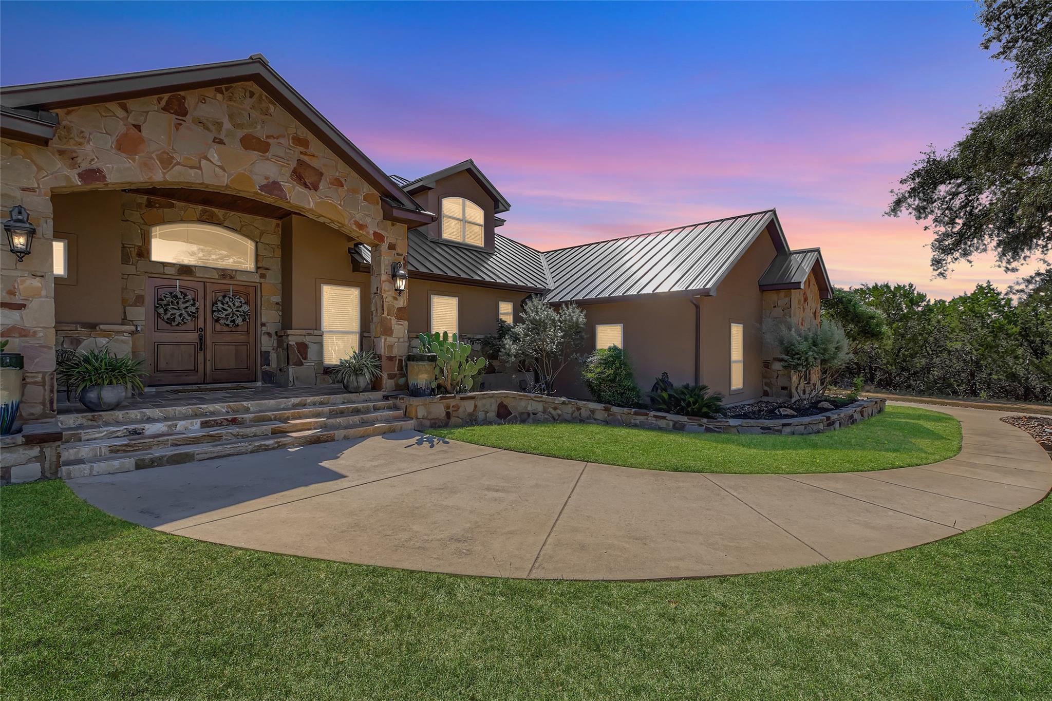 Image 2 of 40 For 9907 Kopplin Rd