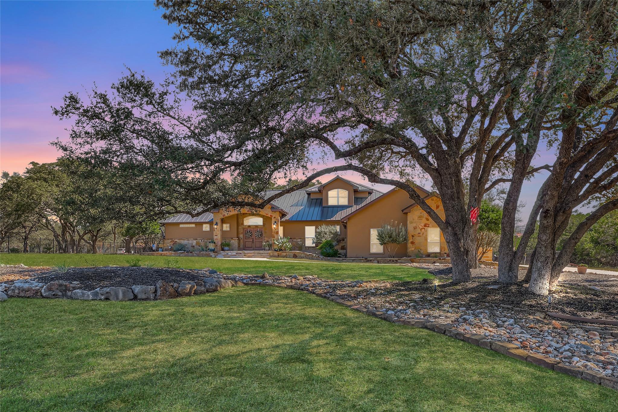 Image 3 of 40 For 9907 Kopplin Rd