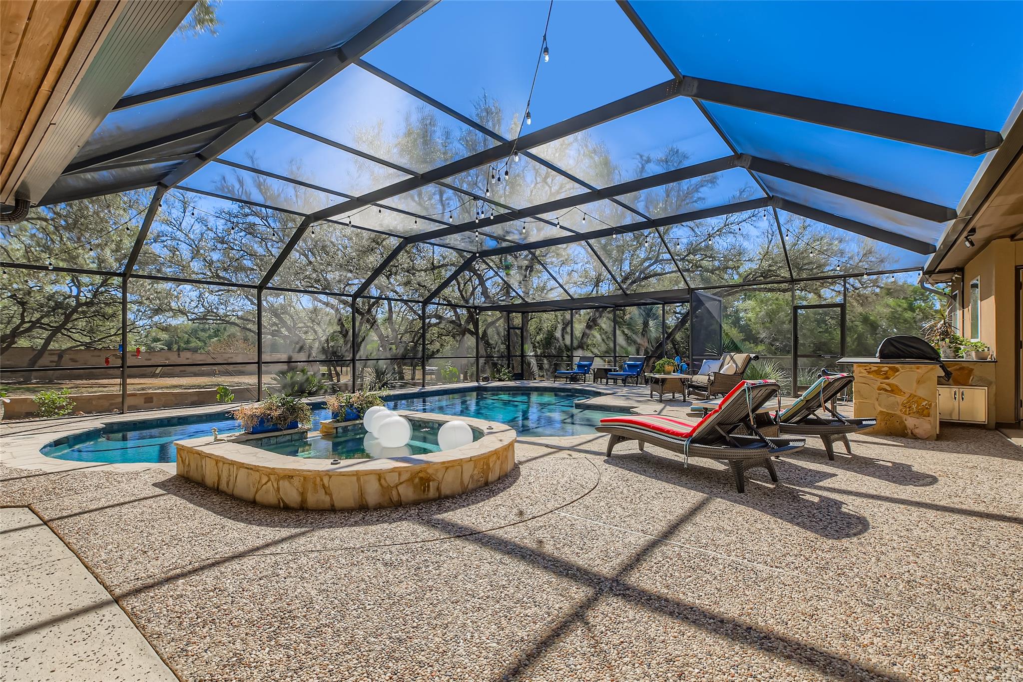 Image 30 of 40 For 9907 Kopplin Rd