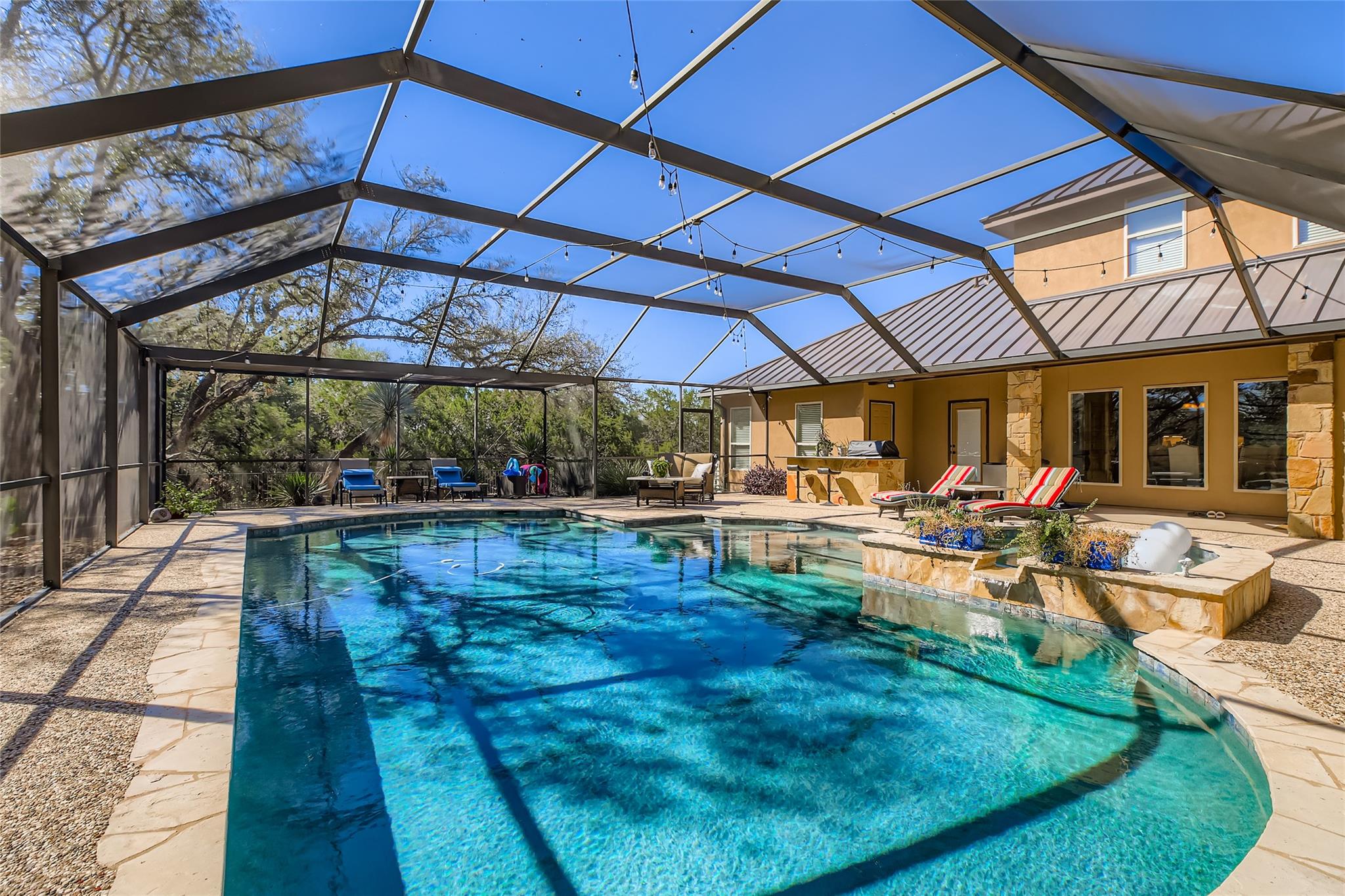 Image 32 of 40 For 9907 Kopplin Rd