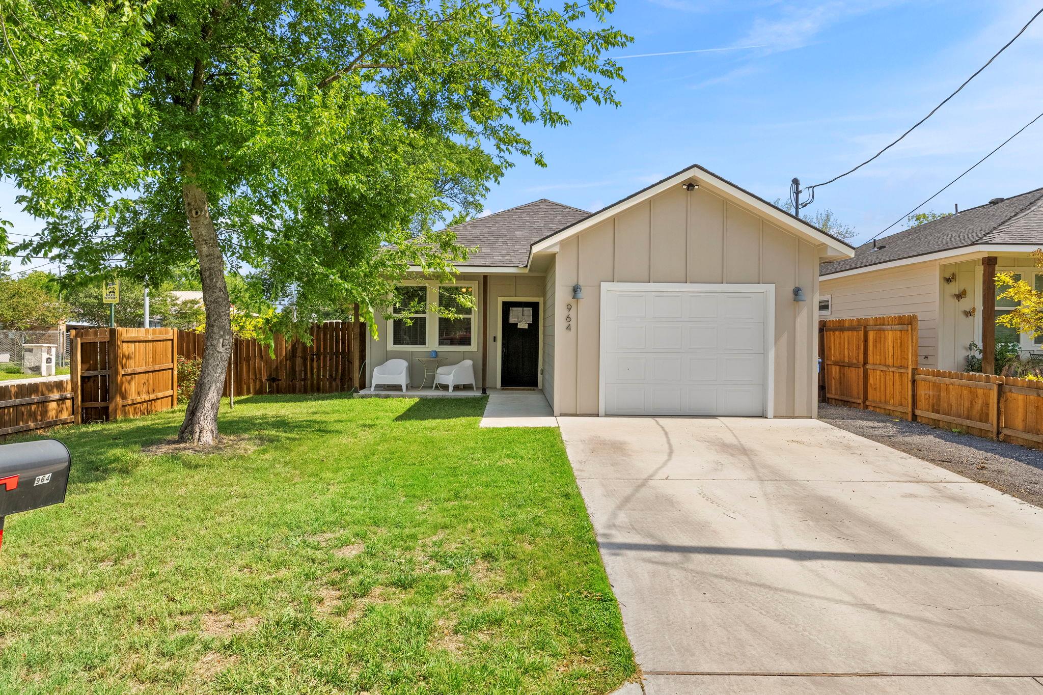 Details for 964 Allende St, Seguin, TX 78155