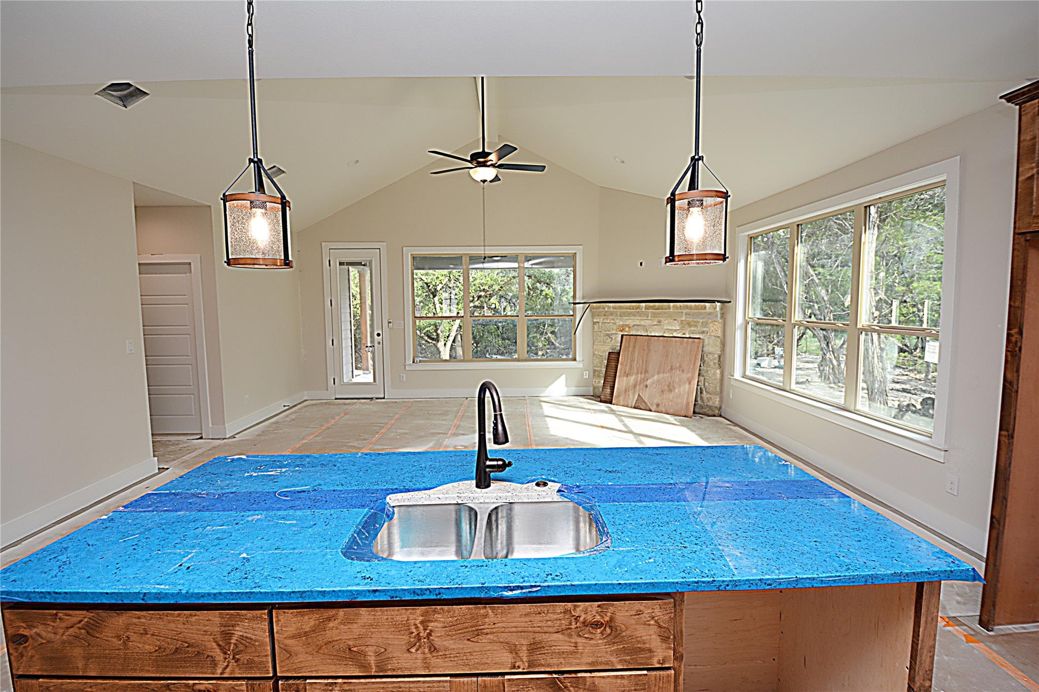 Image 2 of 13 For 197 Bogi St