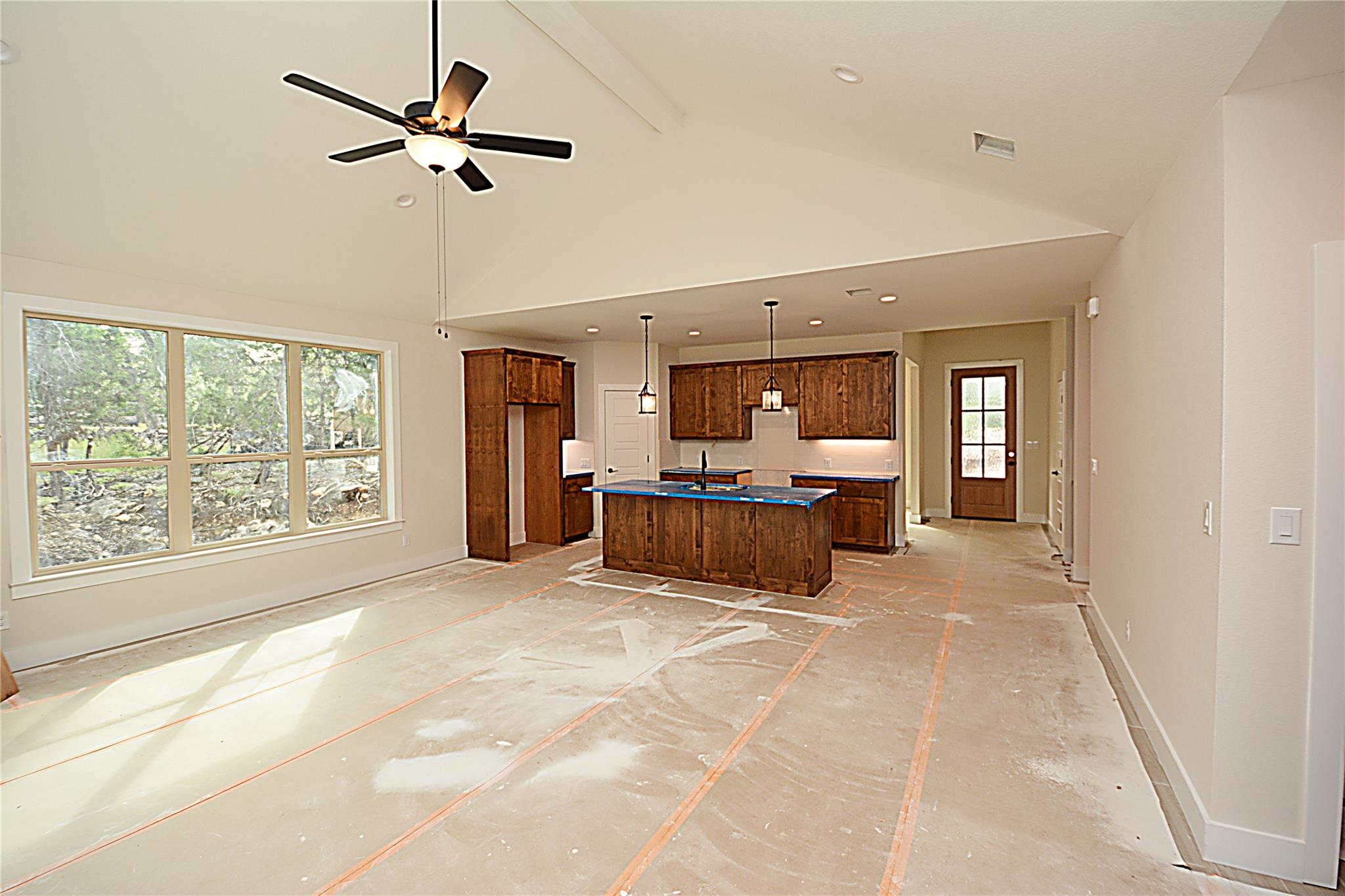 Image 3 of 13 For 197 Bogi St