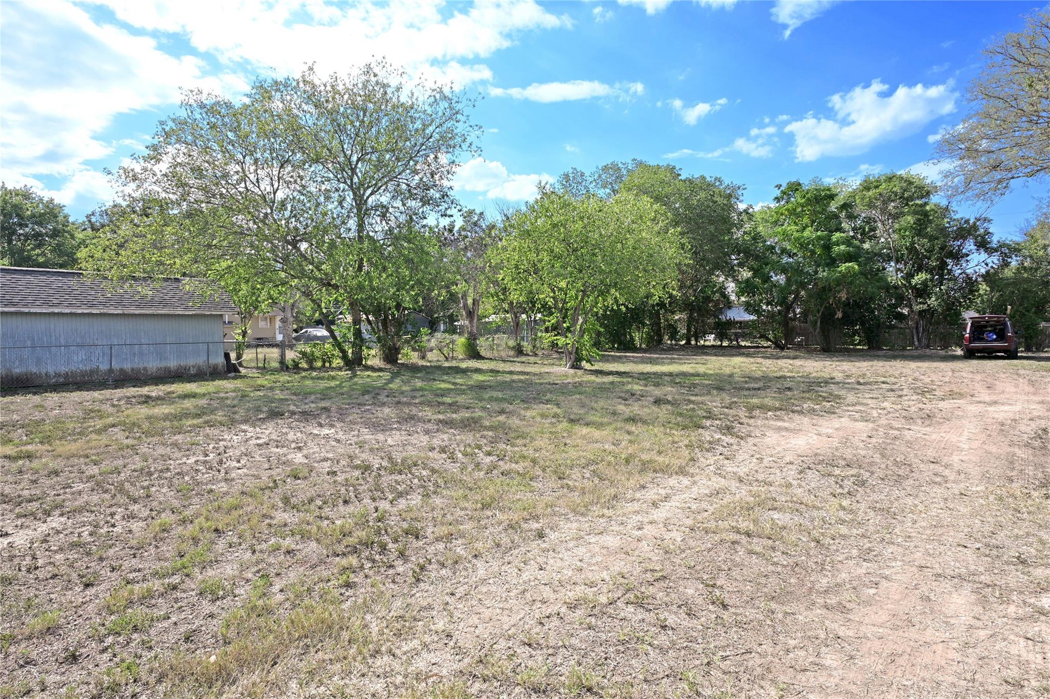 Image 4 of 7 For 603 Exchange Ave