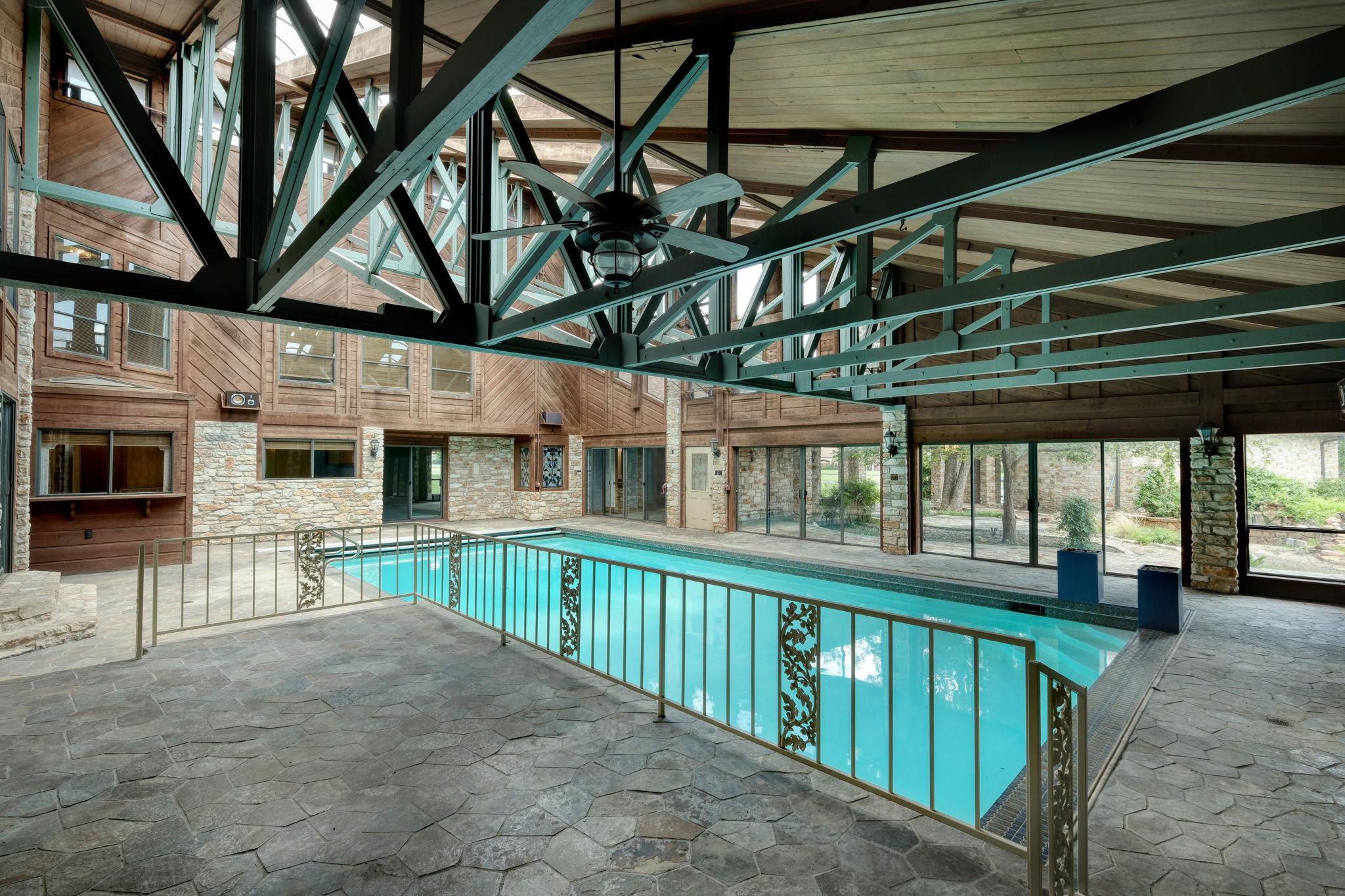 Image 20 of 38 For 700 Breakaway Rd