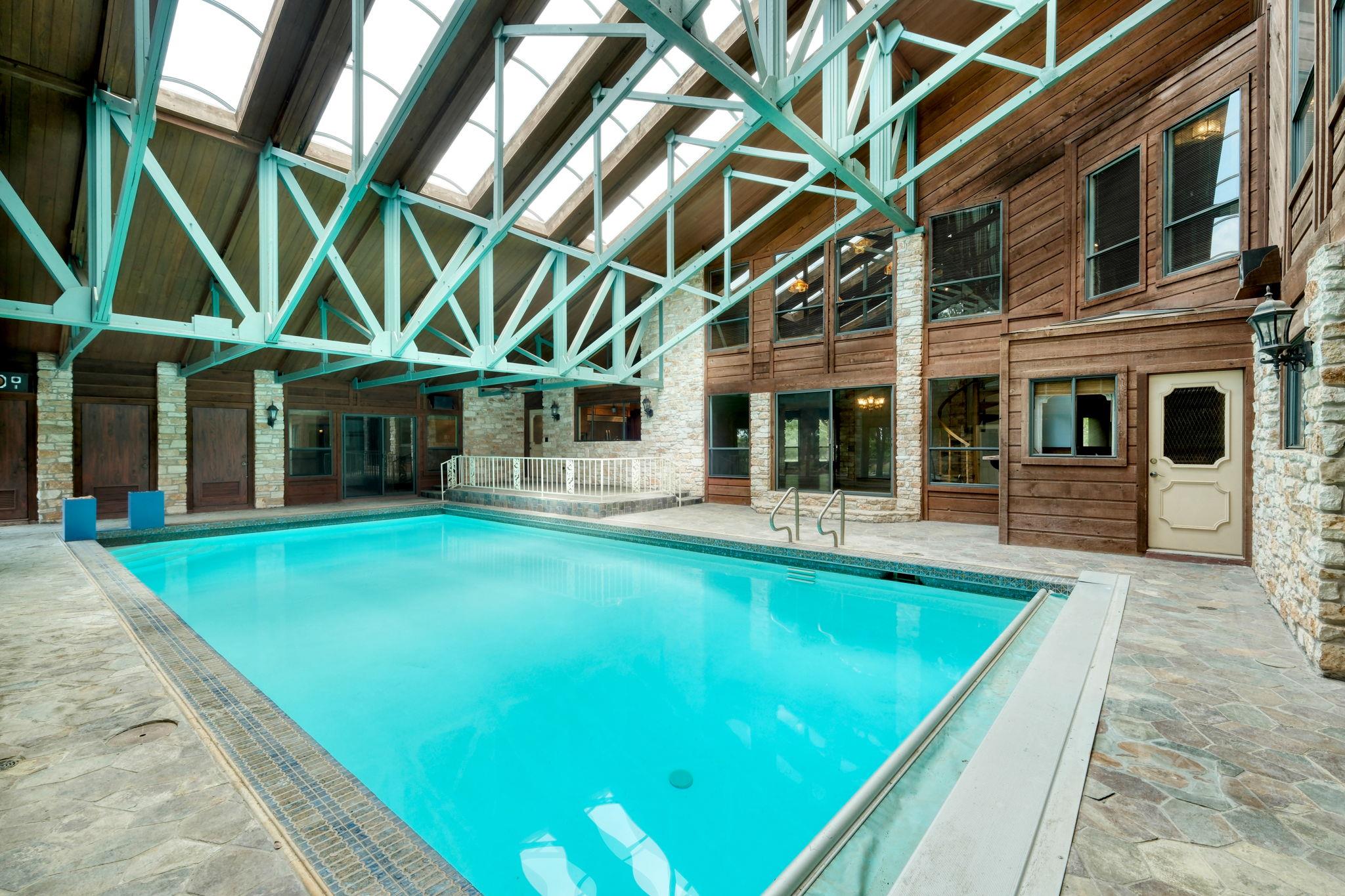 Image 21 of 38 For 700 Breakaway Rd