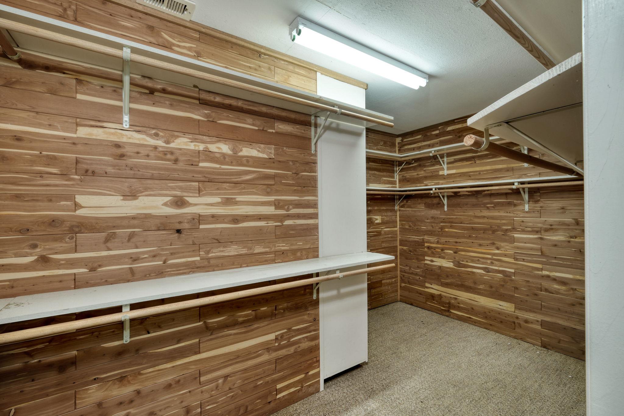 Image 22 of 38 For 700 Breakaway Rd