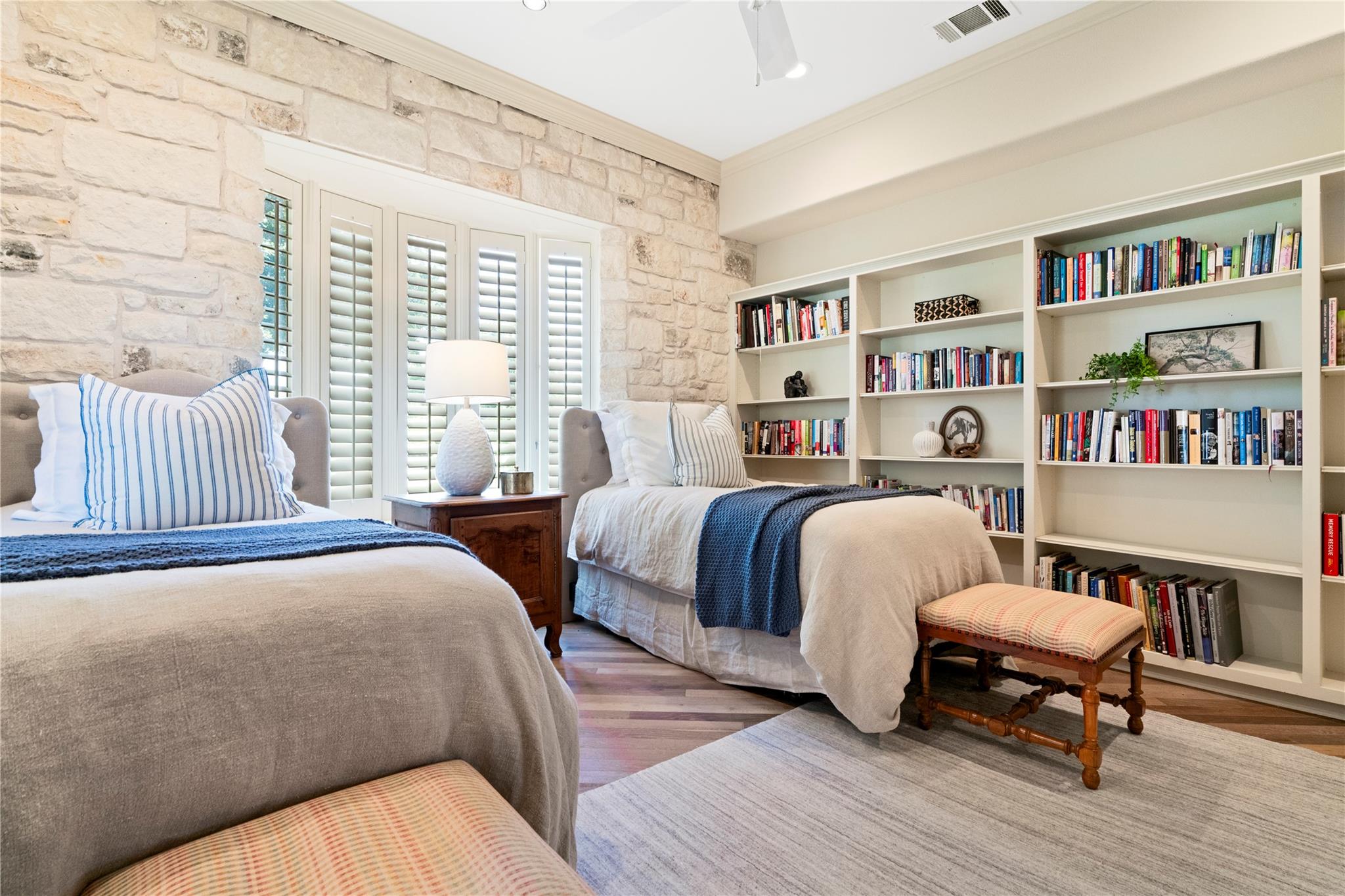 Image 25 of 40 For 2112 Lauren Dr