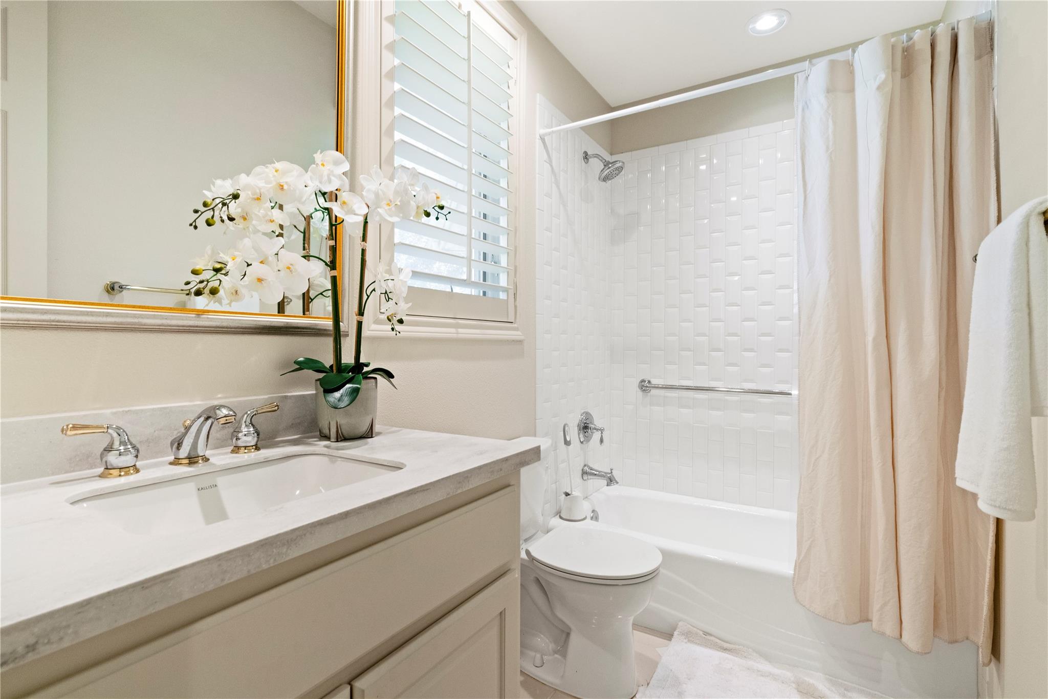 Image 27 of 40 For 2112 Lauren Dr