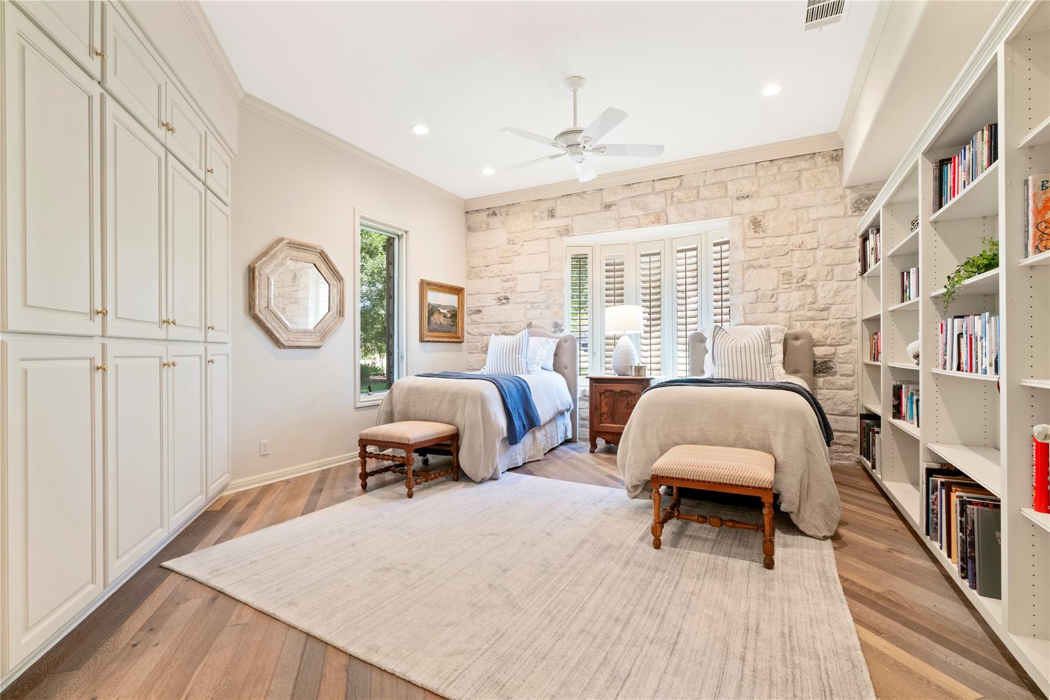 Image 28 of 40 For 2112 Lauren Dr