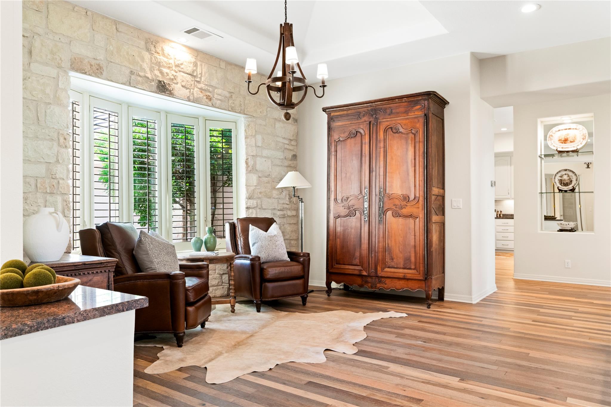 Image 8 of 40 For 2112 Lauren Dr