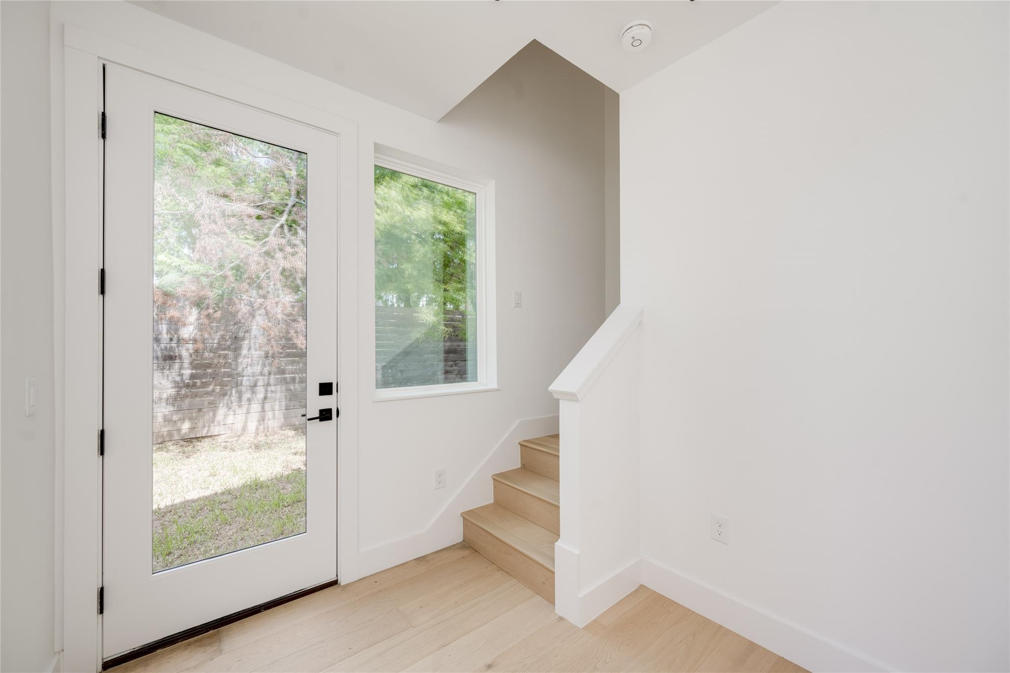 Image 24 of 28 For 1928 Miles Ave 2