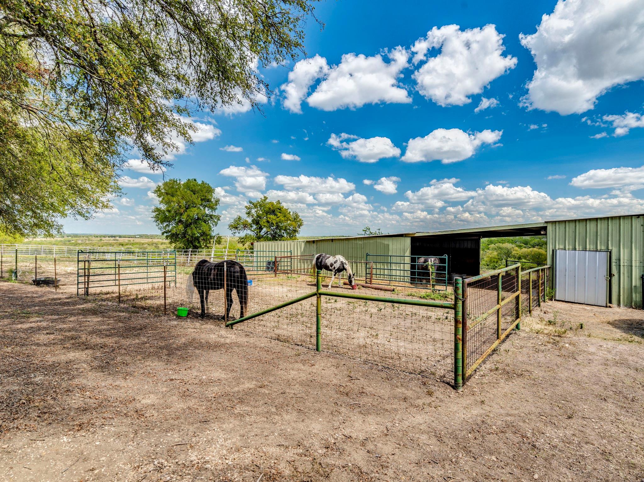 Image 27 of 40 For 182 Lantana Ln