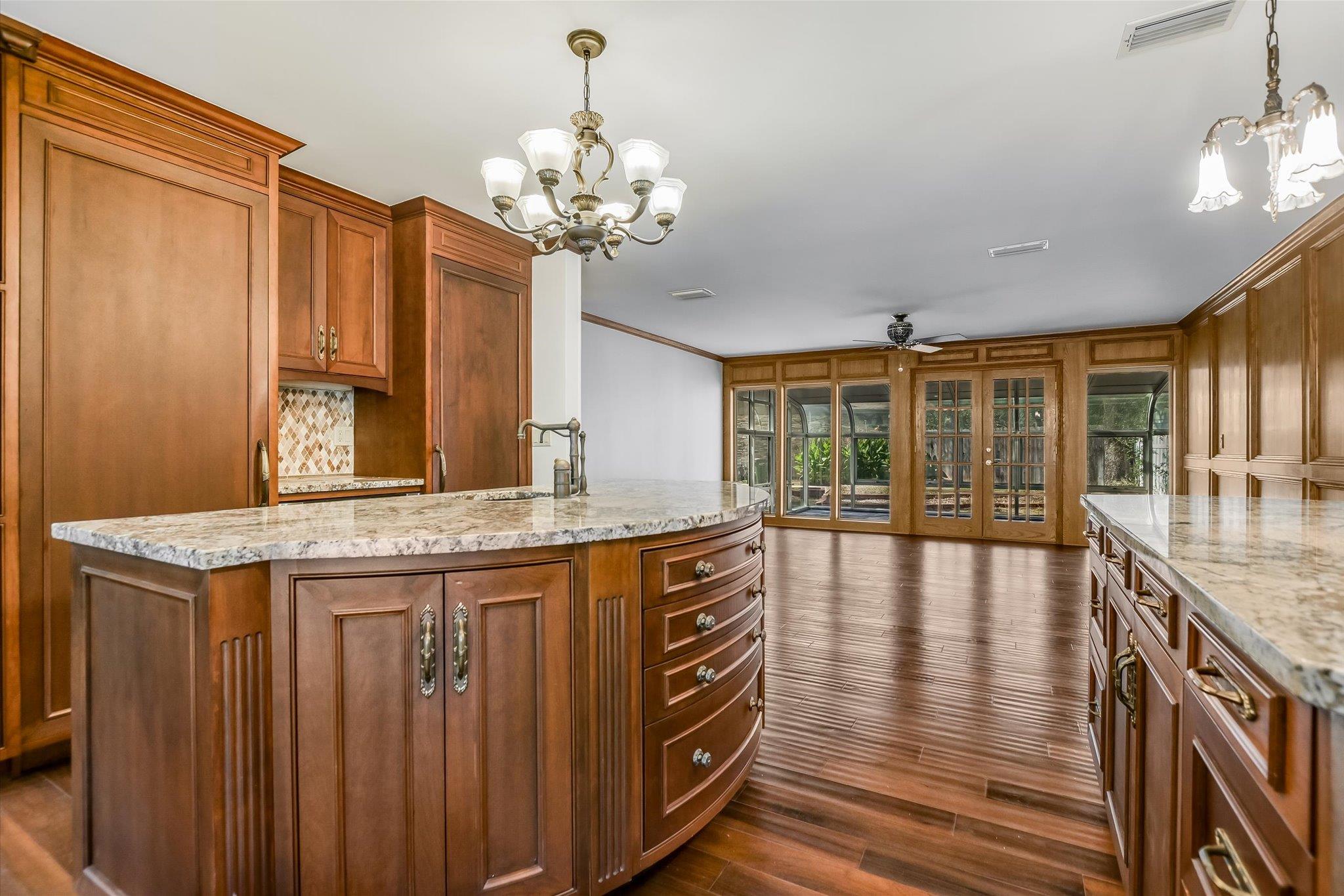 Image 10 of 35 For 11906 Arch Hill Dr