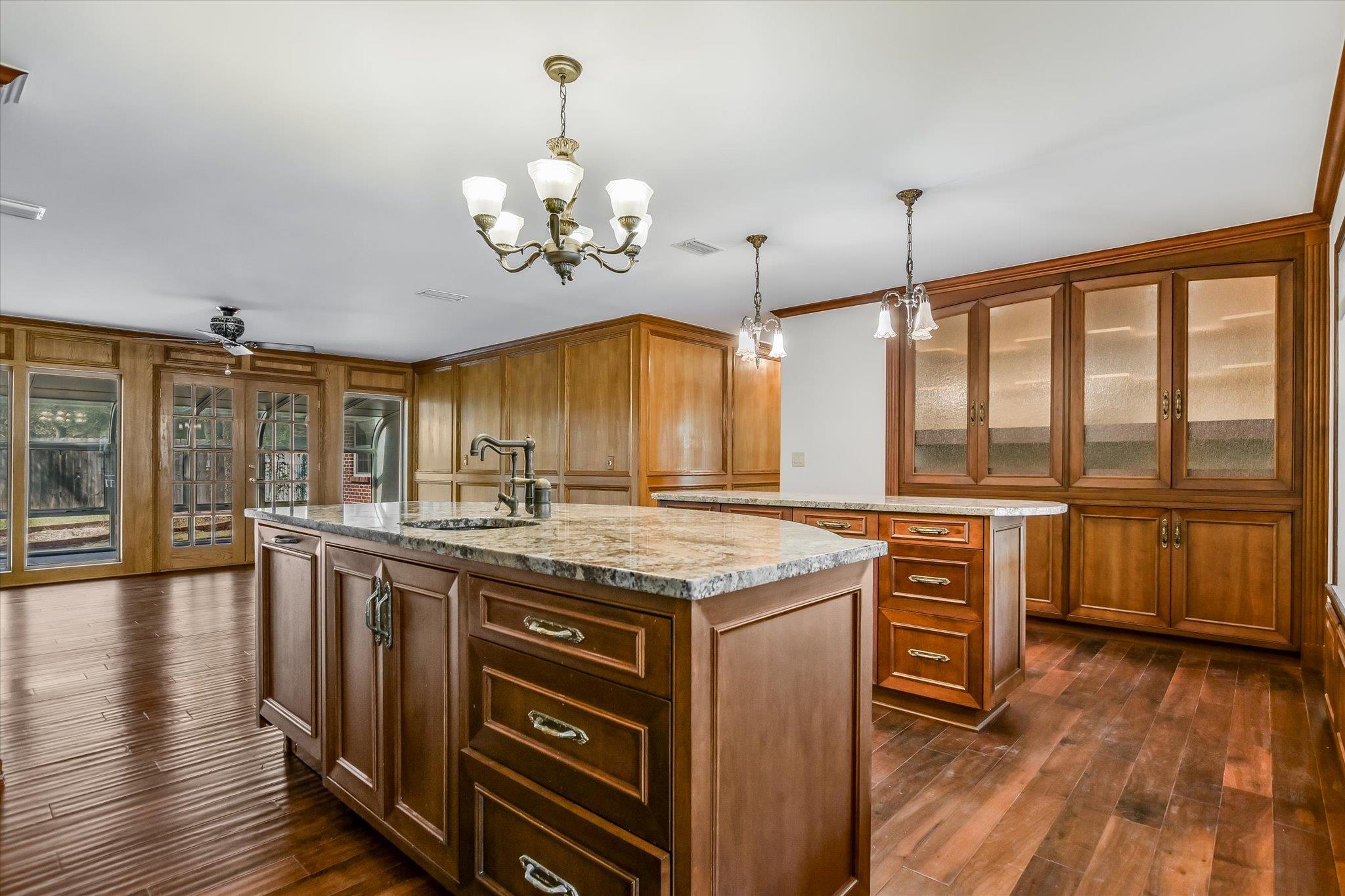 Image 11 of 35 For 11906 Arch Hill Dr