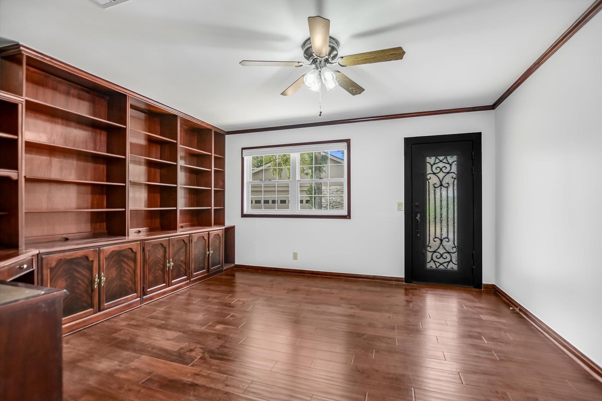 Image 12 of 35 For 11906 Arch Hill Dr