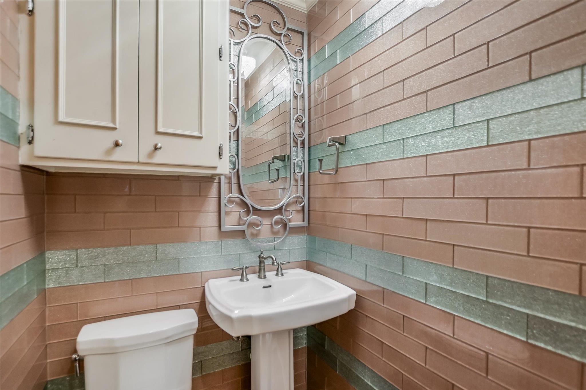 Image 15 of 35 For 11906 Arch Hill Dr