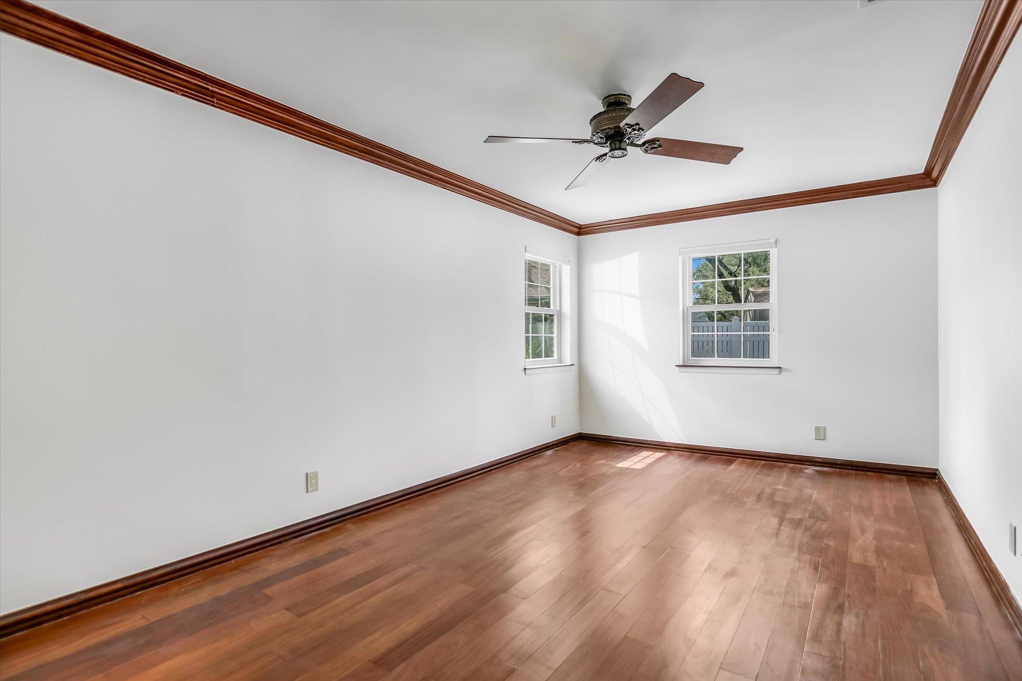 Image 16 of 35 For 11906 Arch Hill Dr