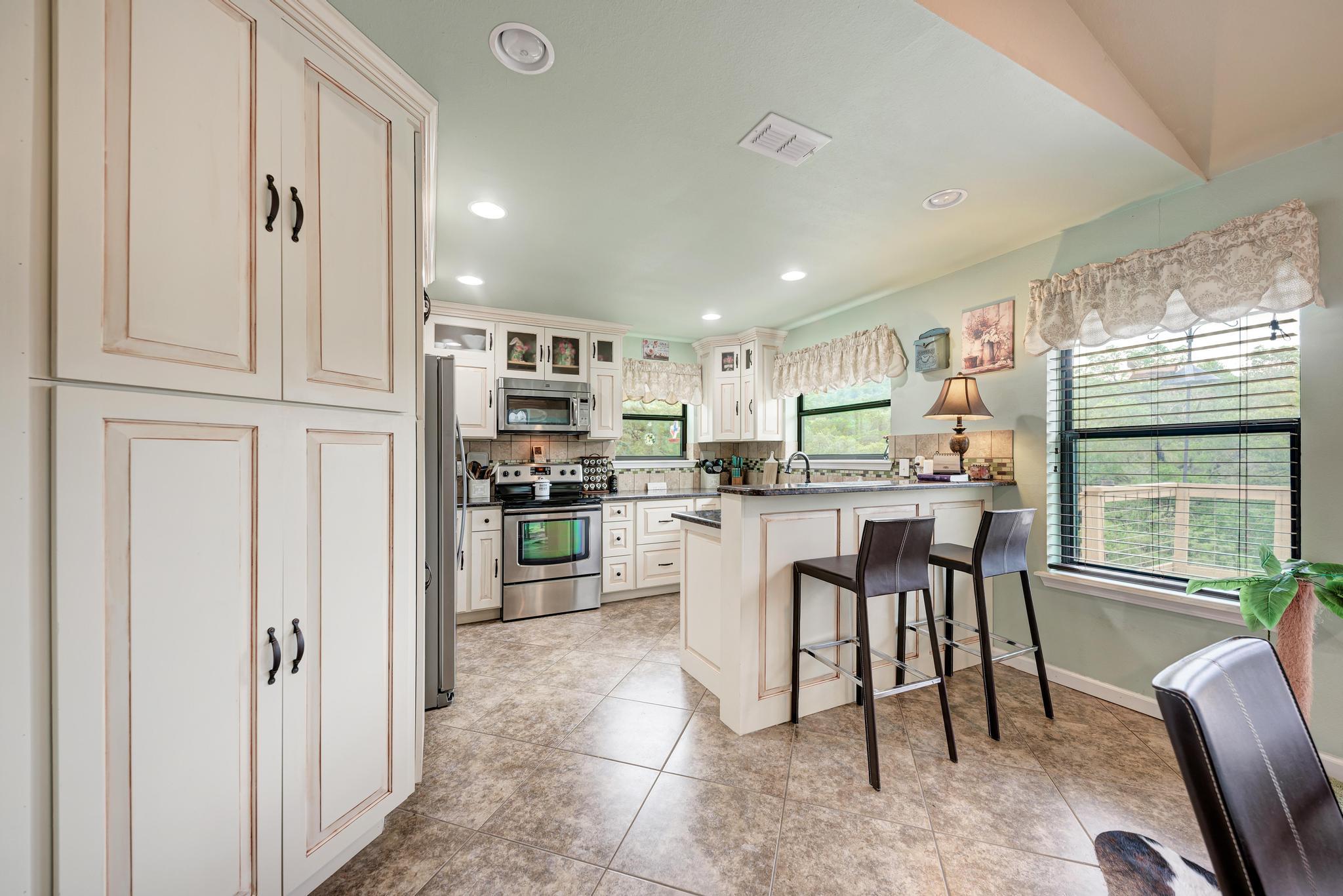 Image 11 of 40 For 5093 Chimney Rock