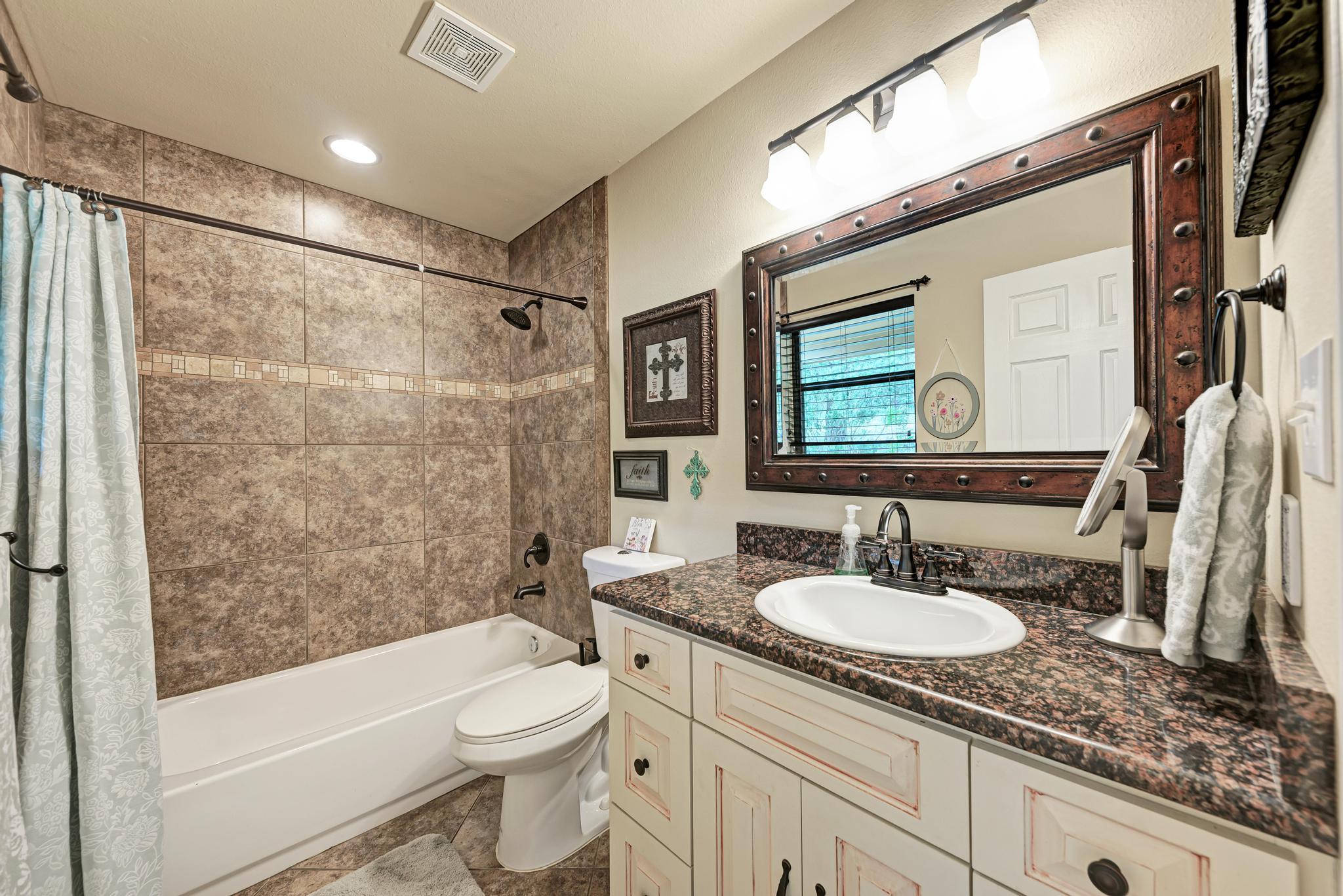 Image 23 of 40 For 5093 Chimney Rock