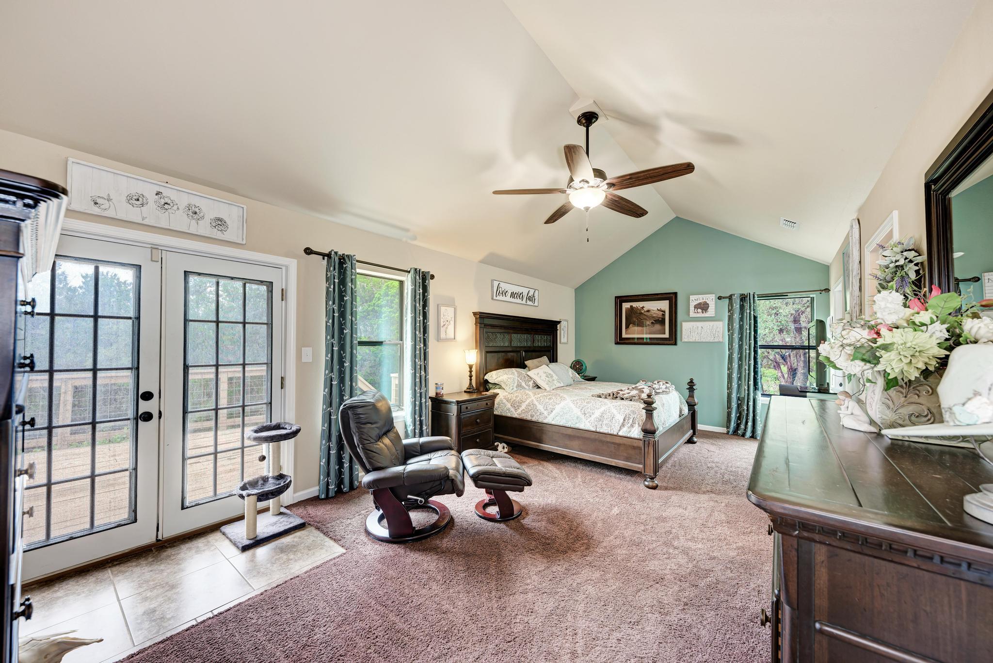 Image 24 of 40 For 5093 Chimney Rock