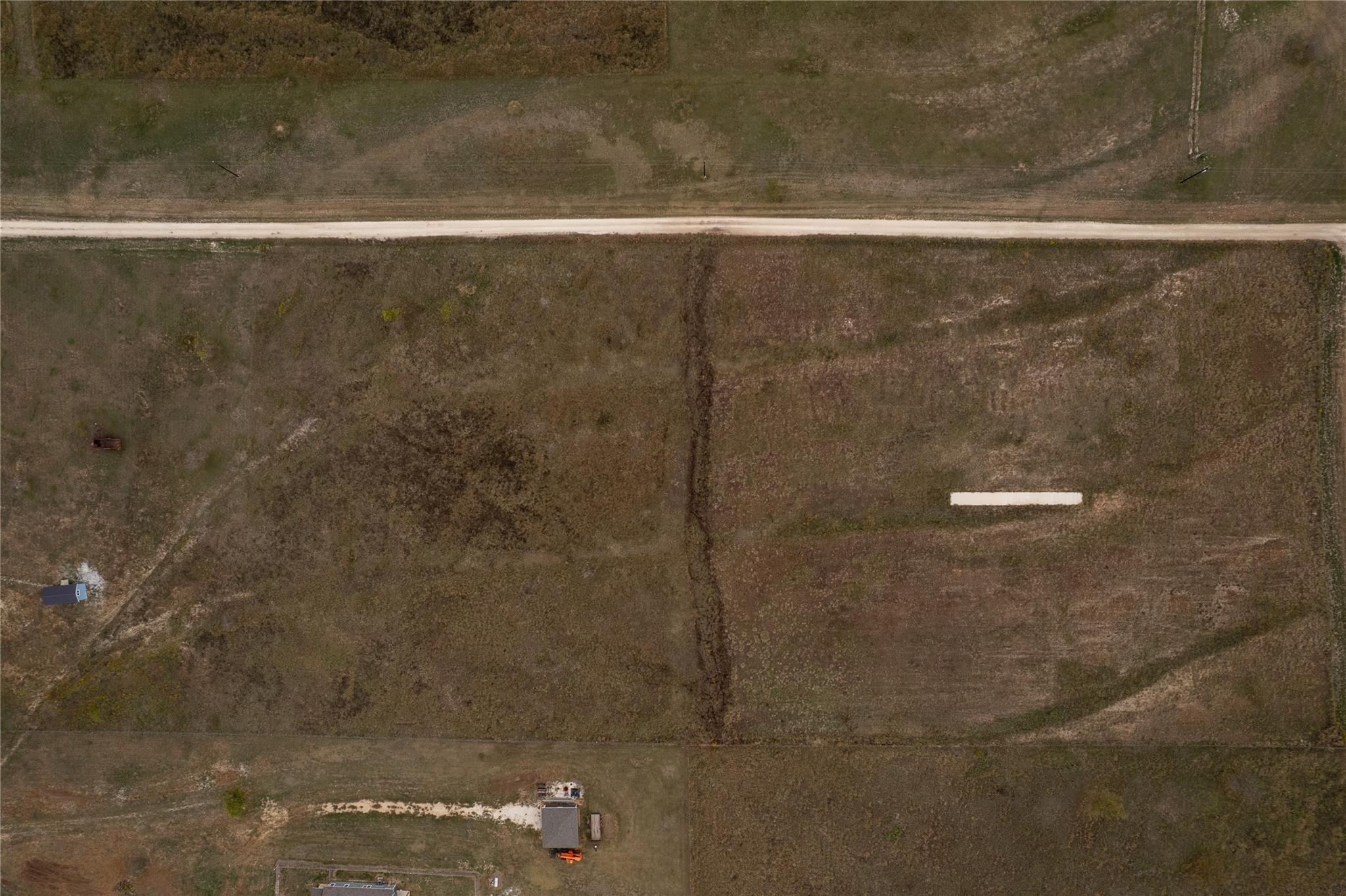 Image 6 of 8 For 223 Saxon Ln