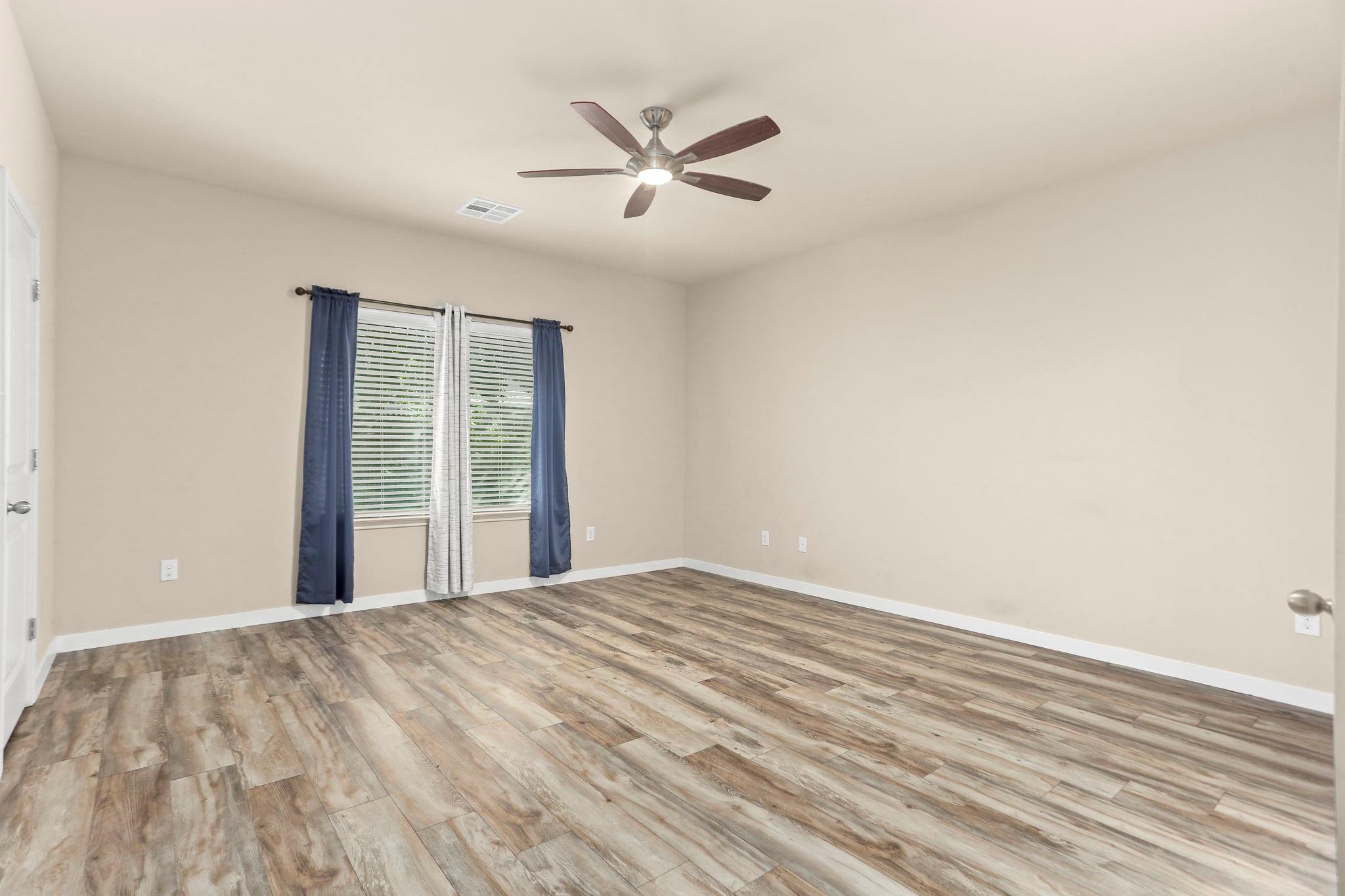 Image 14 of 29 For 9038 Indigo Lake