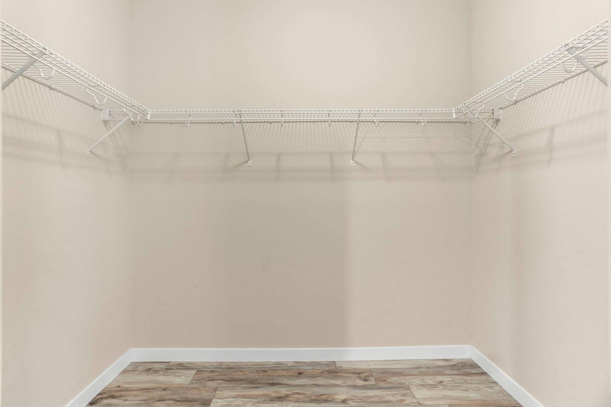 Image 18 of 29 For 9038 Indigo Lake