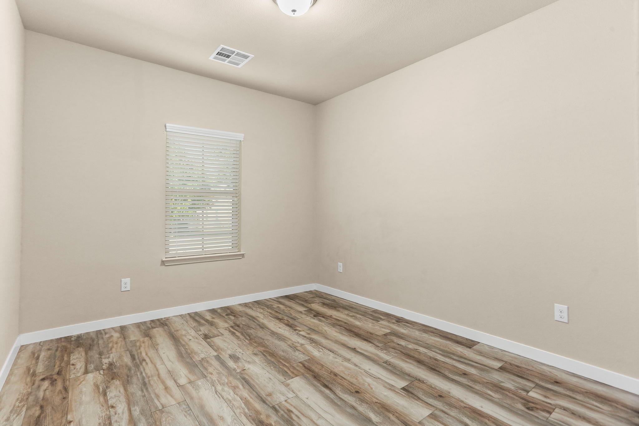 Image 19 of 29 For 9038 Indigo Lake