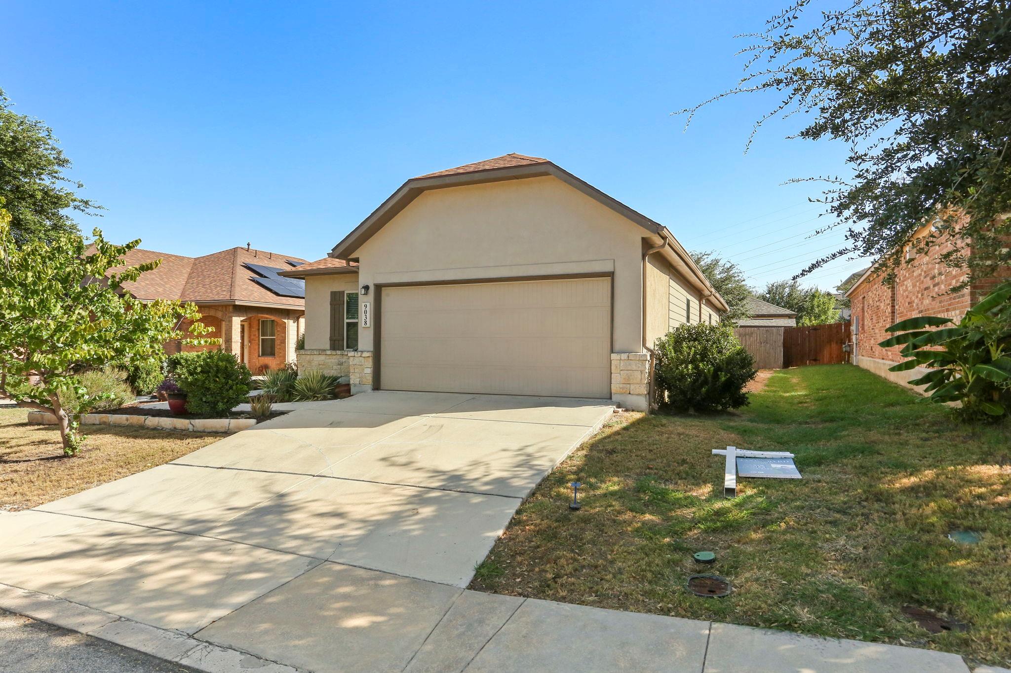 Image 2 of 29 For 9038 Indigo Lake