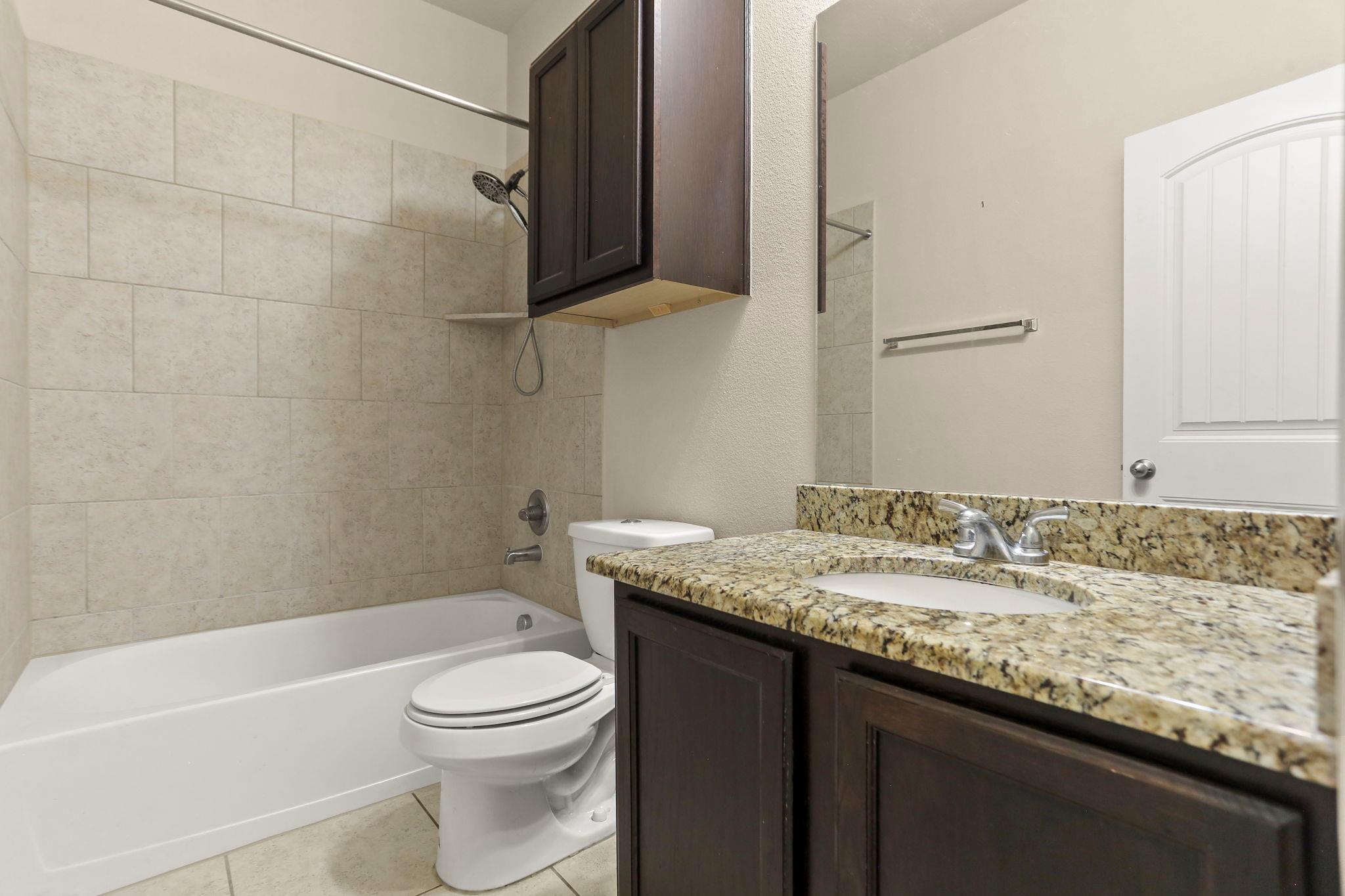 Image 21 of 29 For 9038 Indigo Lake