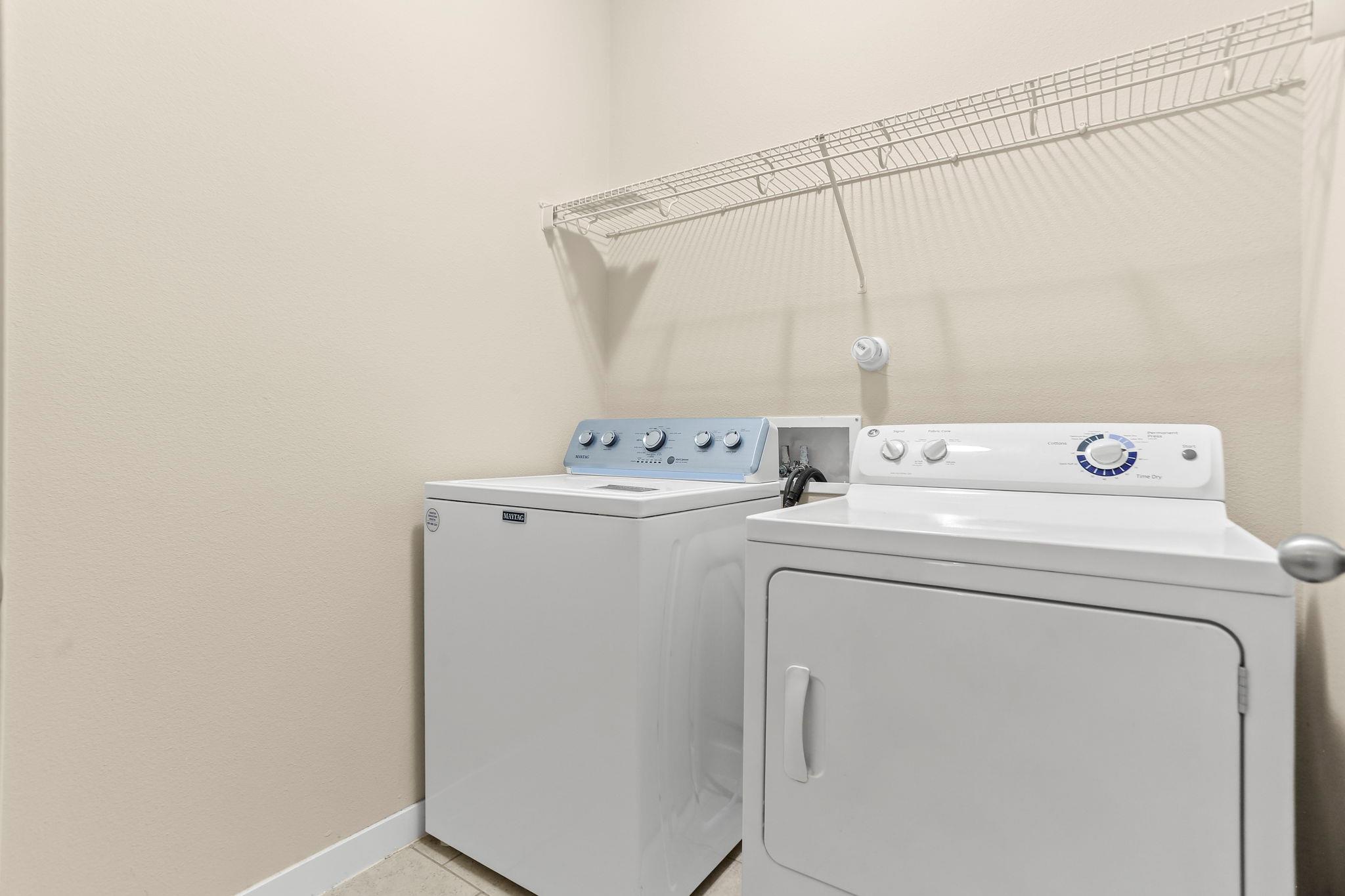 Image 23 of 29 For 9038 Indigo Lake