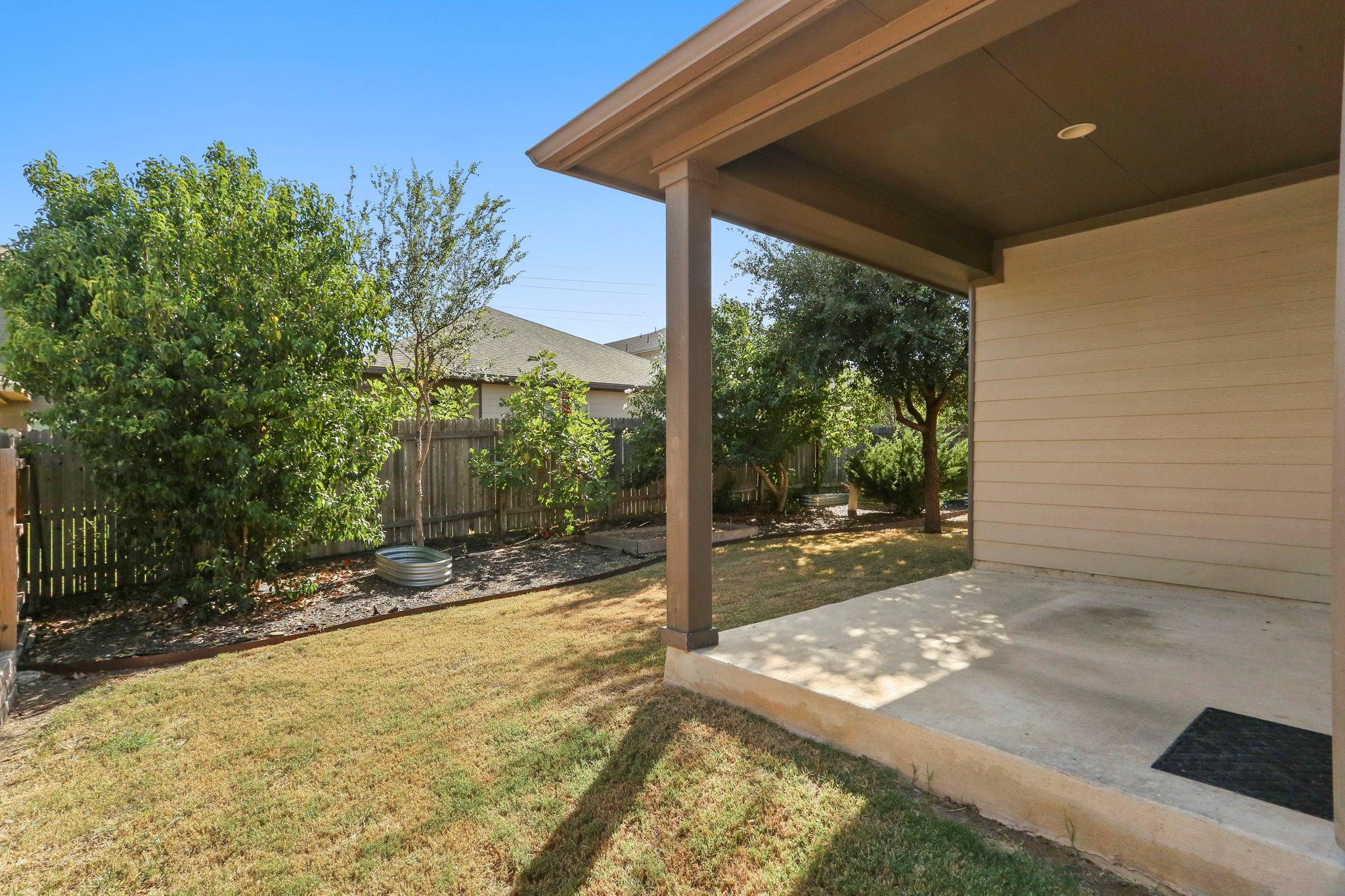 Image 24 of 29 For 9038 Indigo Lake