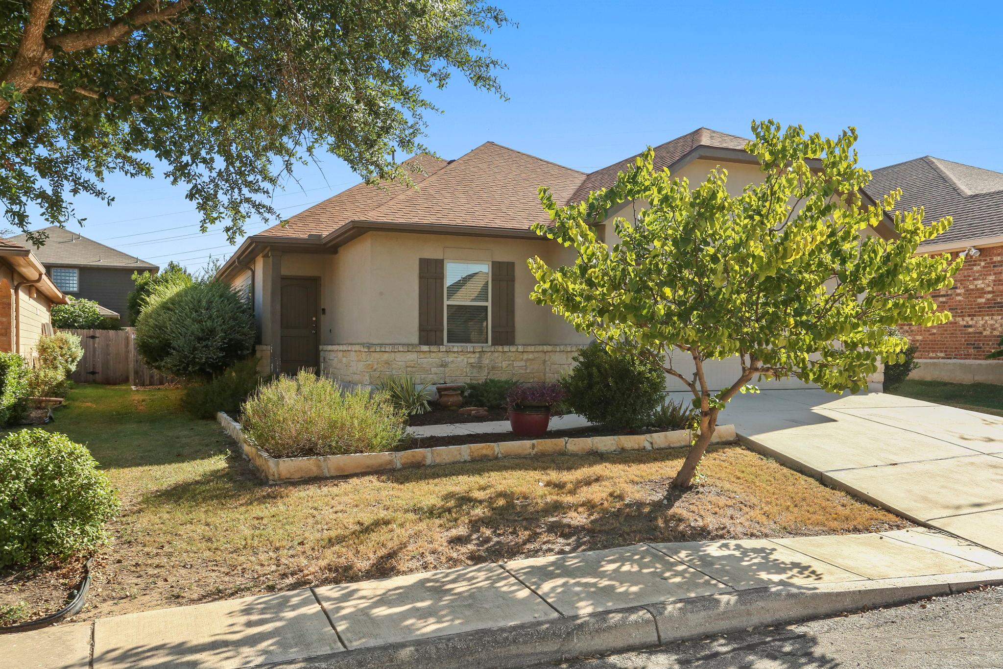 Image 3 of 29 For 9038 Indigo Lake