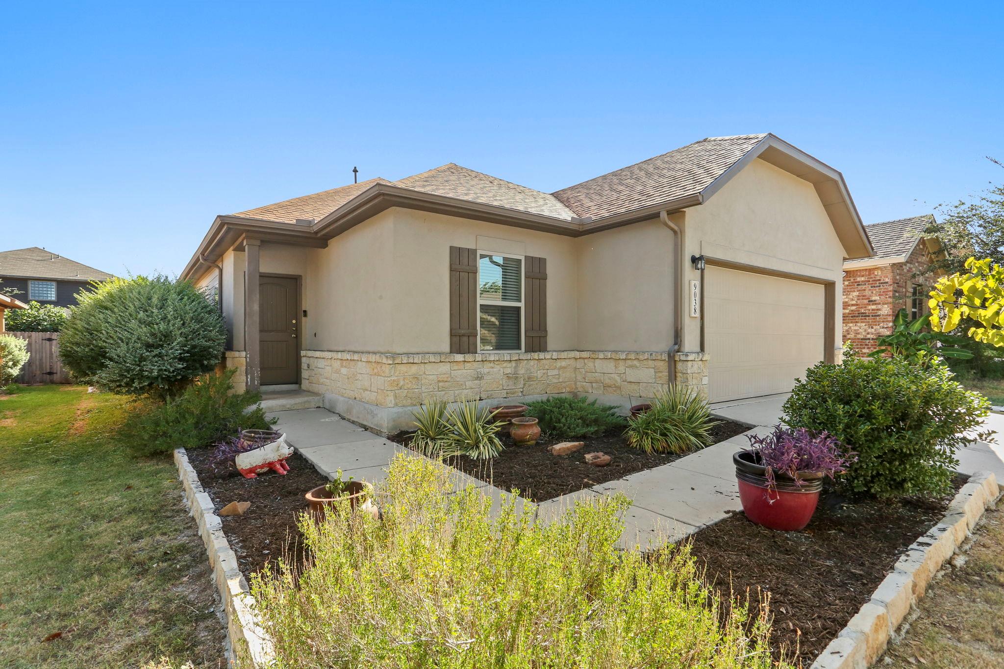 Image 4 of 29 For 9038 Indigo Lake