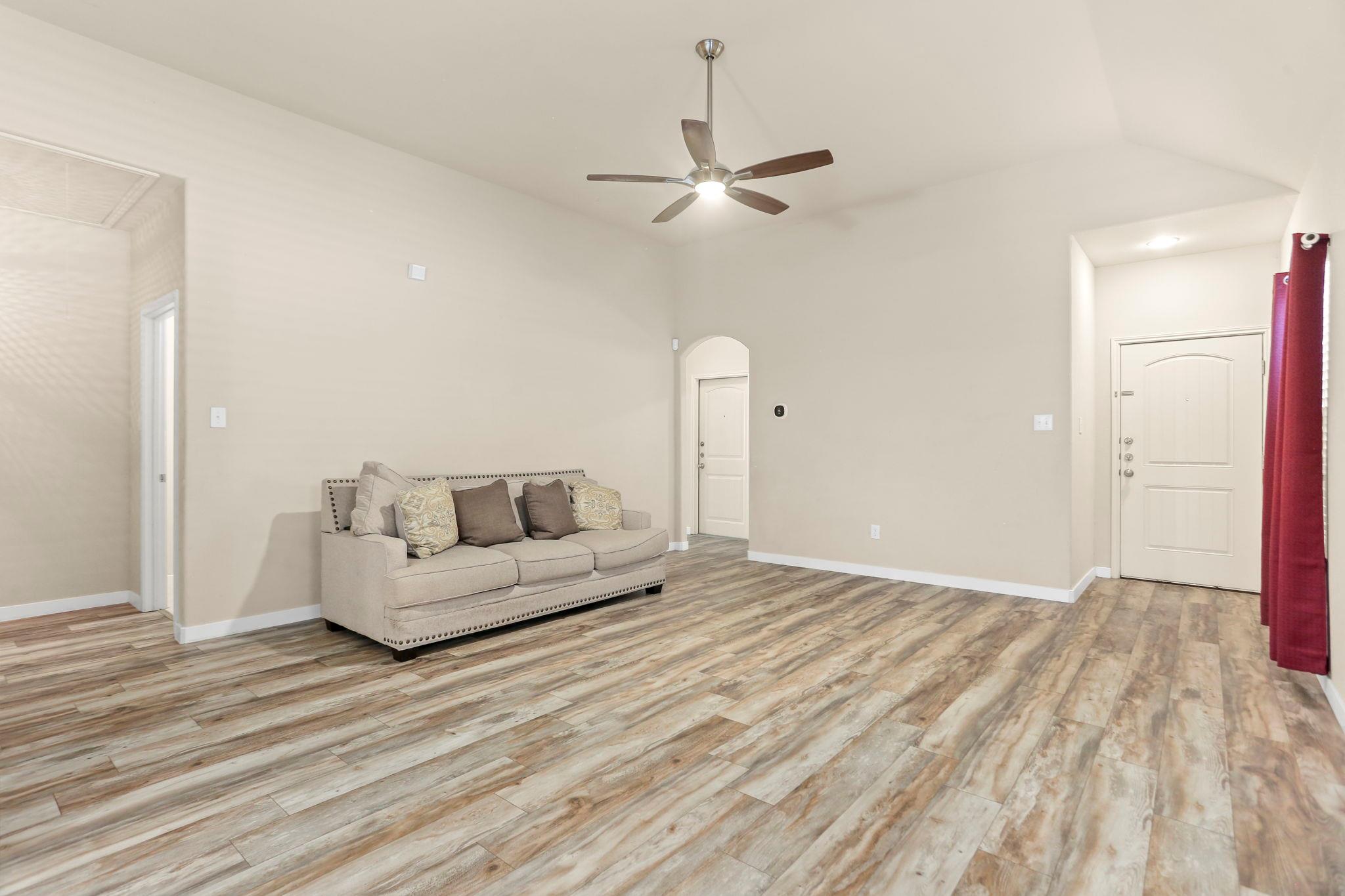 Image 6 of 29 For 9038 Indigo Lake