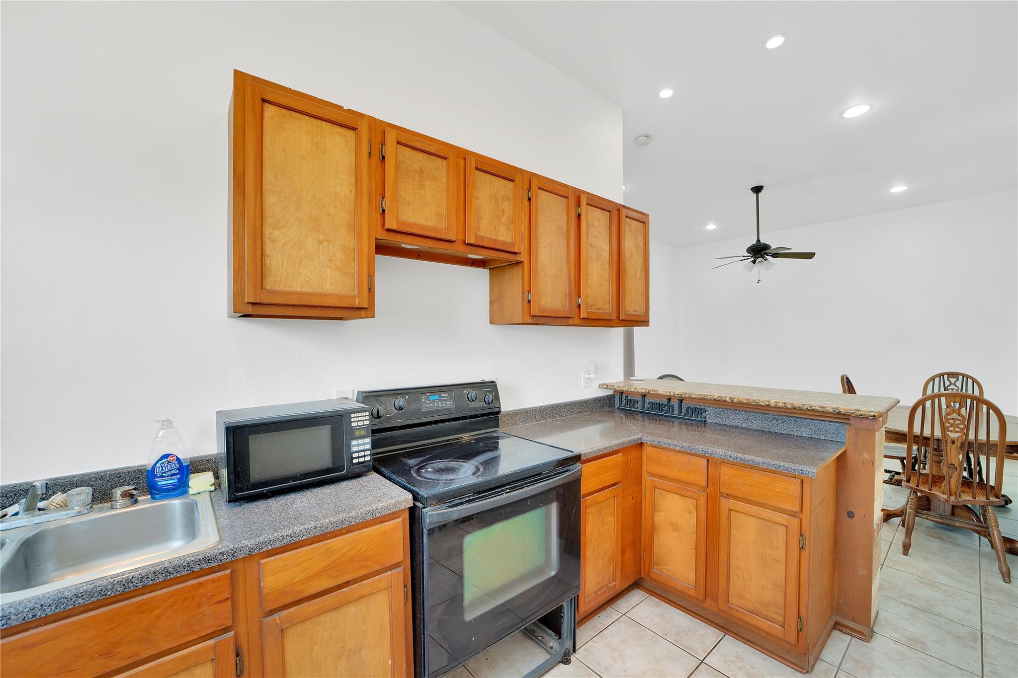 Image 36 of 37 For 14053 Huber Rd