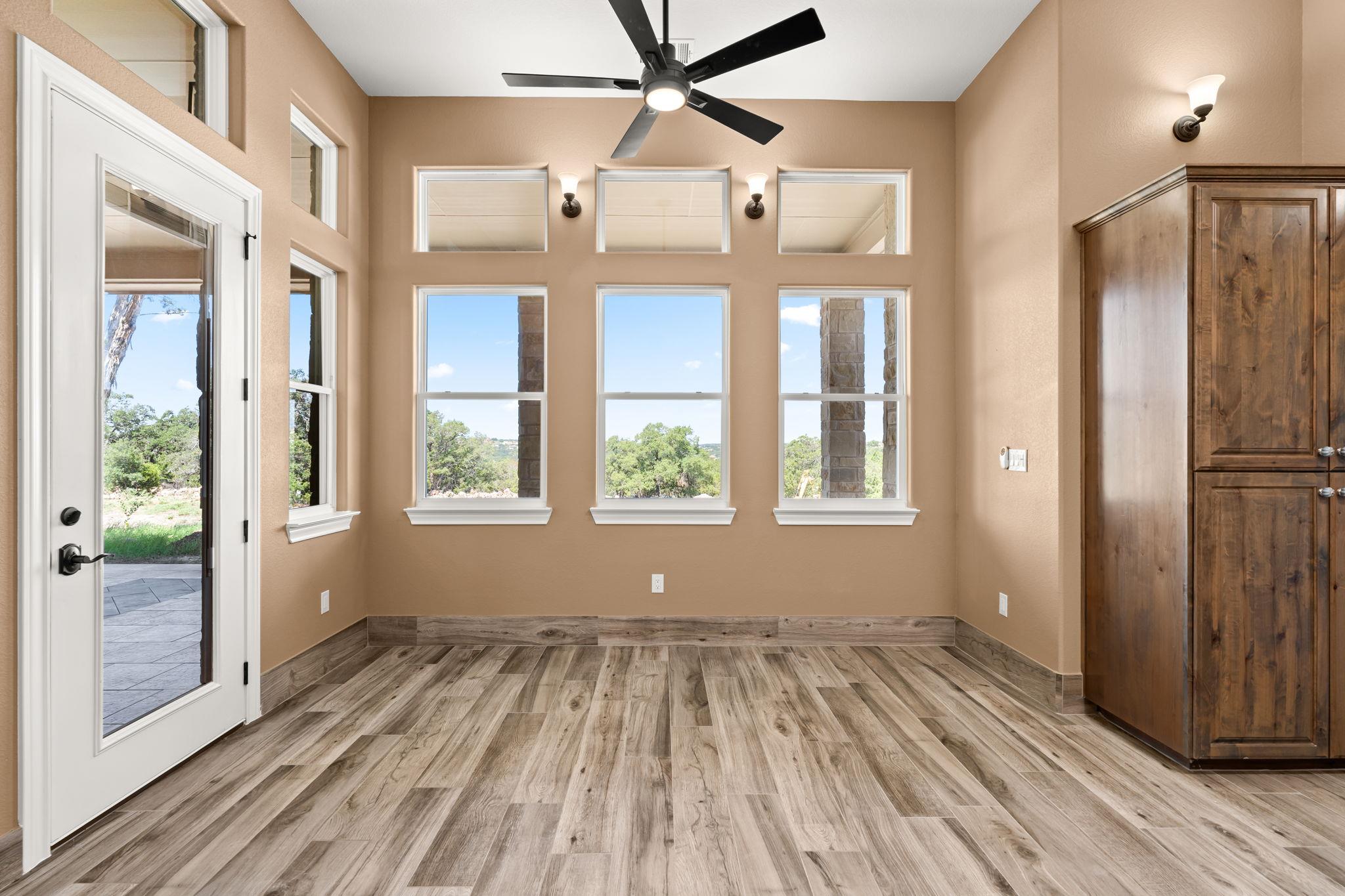 Image 15 of 34 For 1424 Cattail Dr