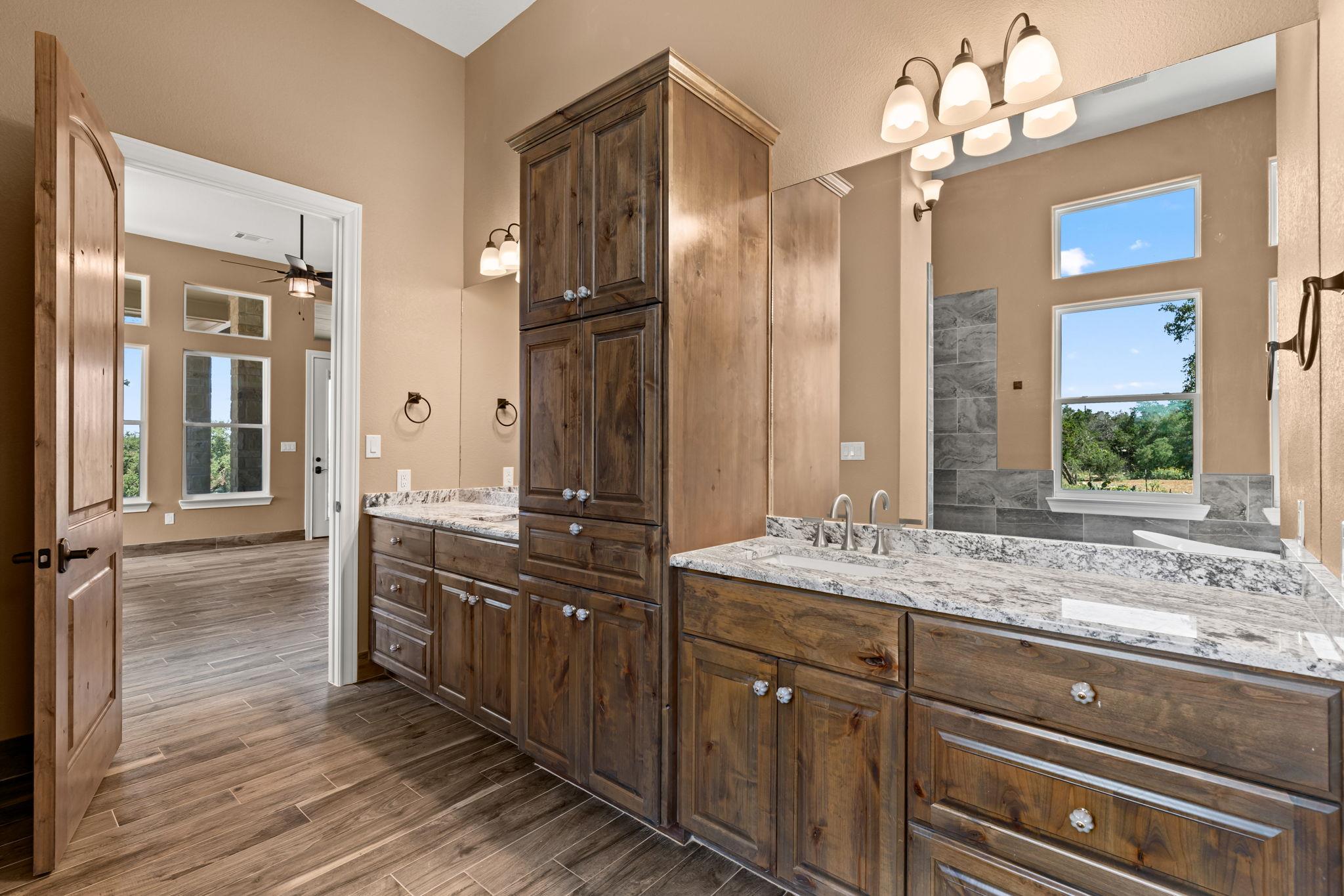 Image 18 of 34 For 1424 Cattail Dr