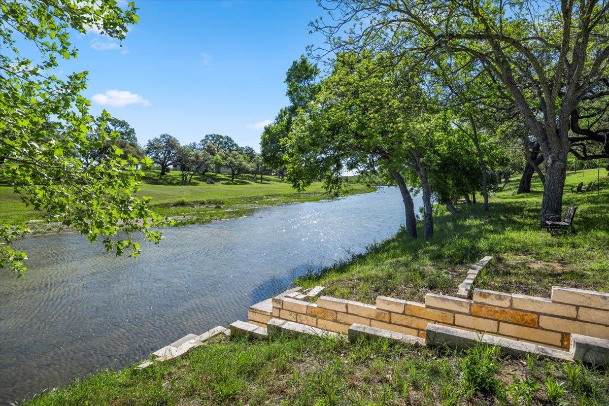 Details for 1313 Democrat St, Blanco, TX 78606