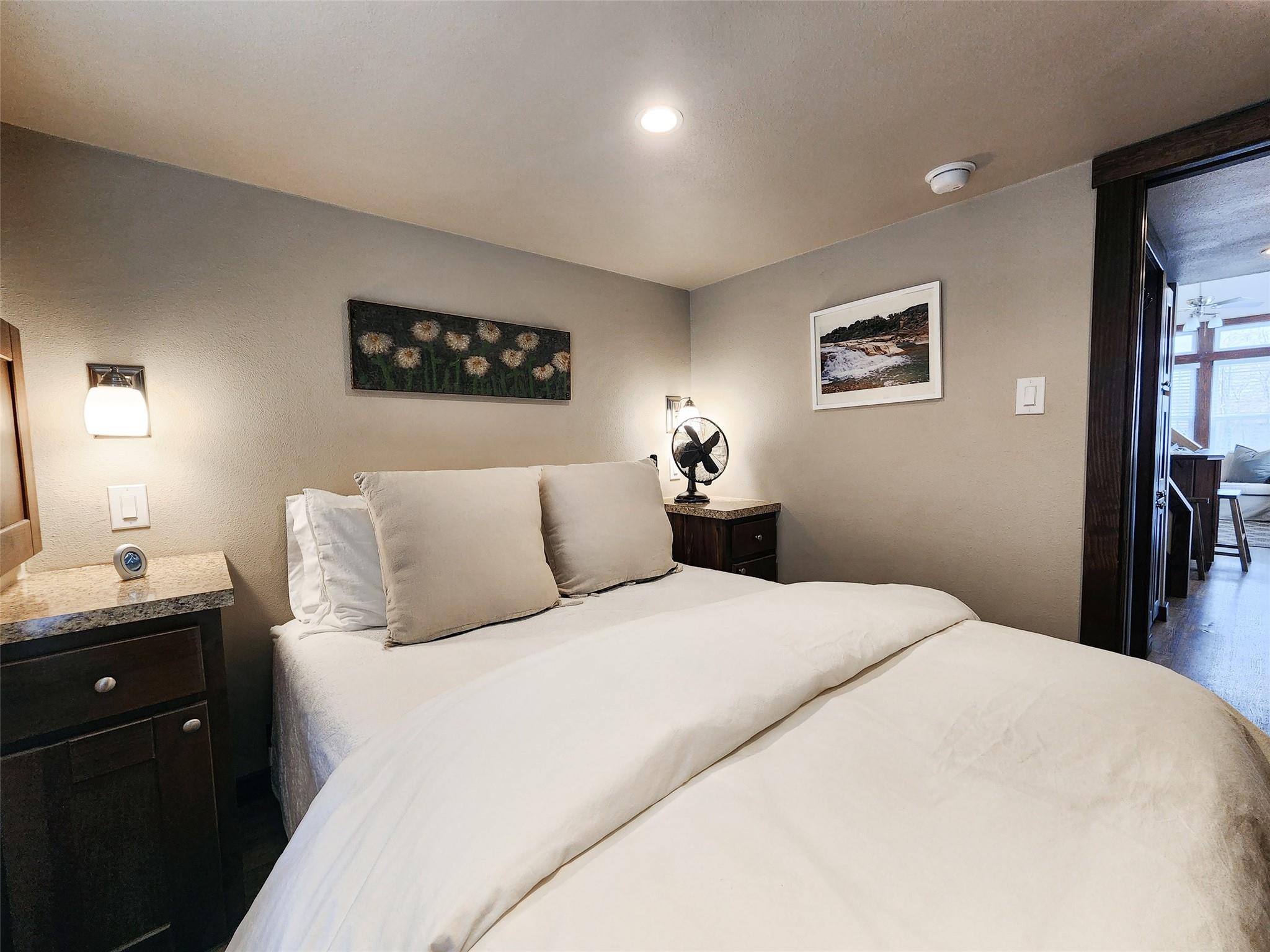 Image 12 of 24 For 276 Park Ave